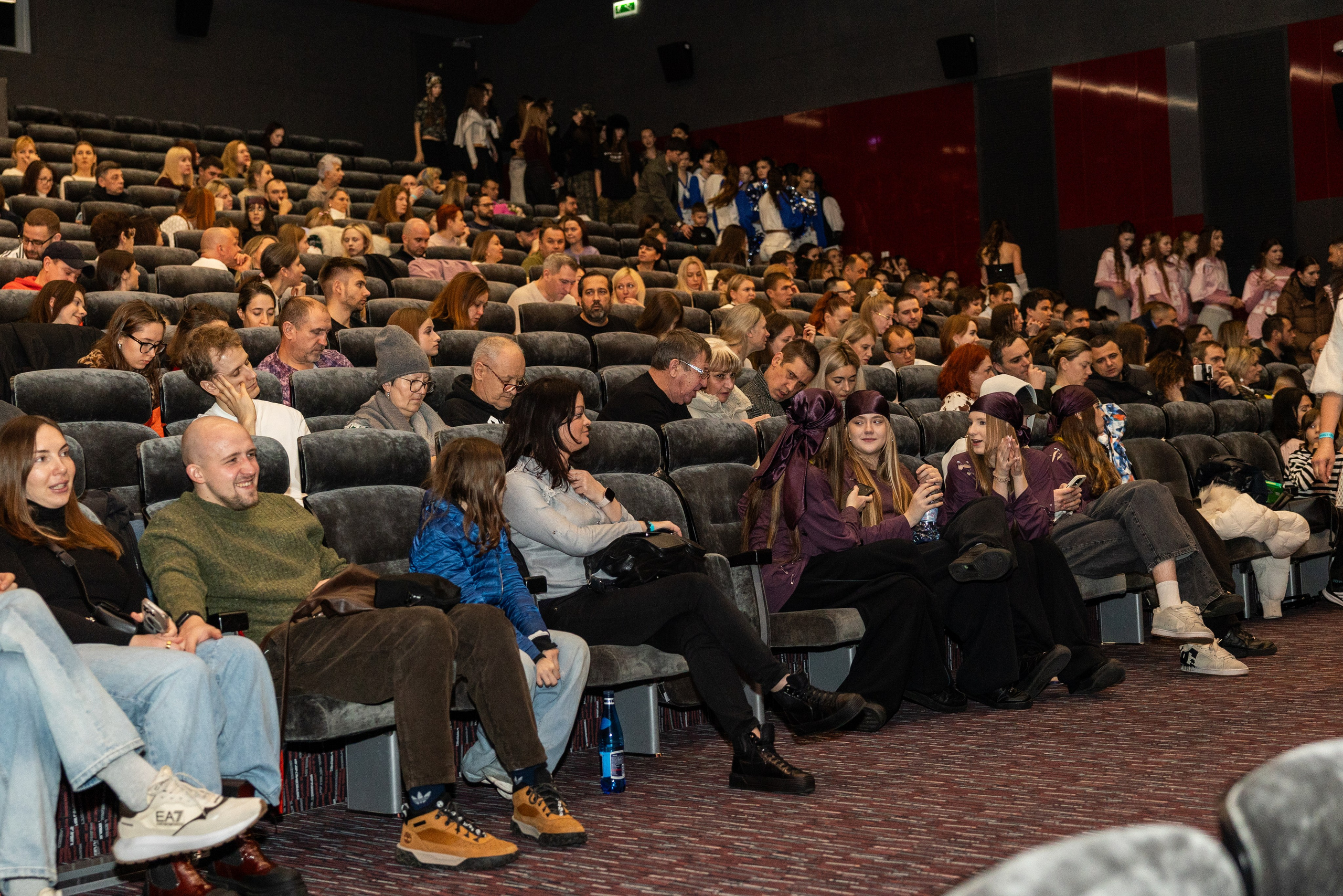 LEO DANCE SHOW WINTER 2025. Семейный и детский фотограф в Варшаве Мила Бобровская