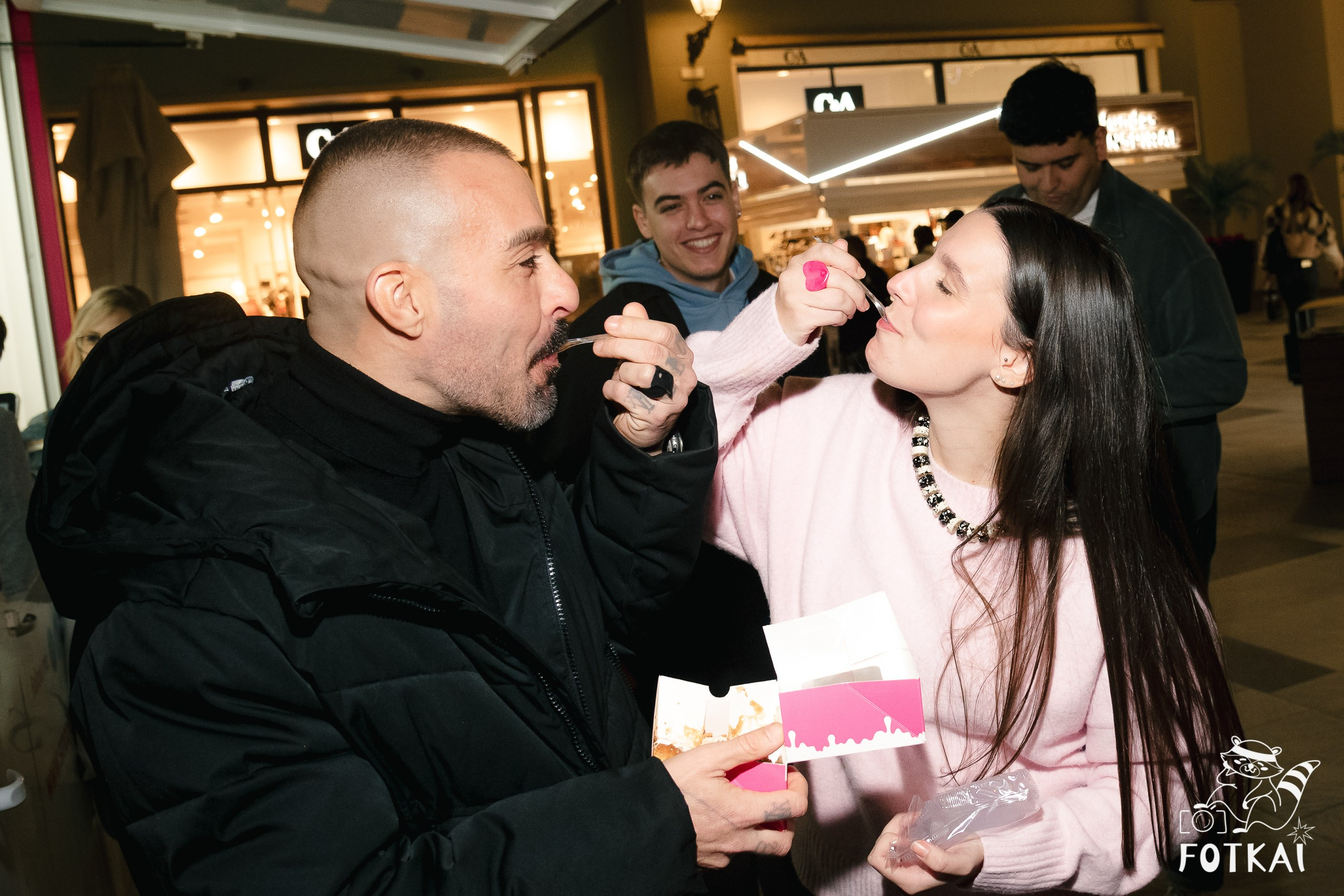 Inauguración de Las Tartas de Julita en La Zenia — fotoreportaje del evento | FOTKAI