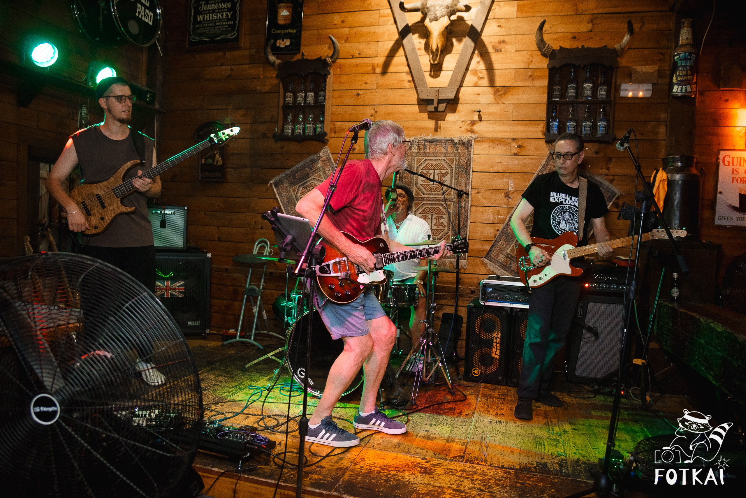 Reportaje fotográfico de FOTKAI | Café Bar El Paso | Torrevieja, España, 4 de julio de 2025