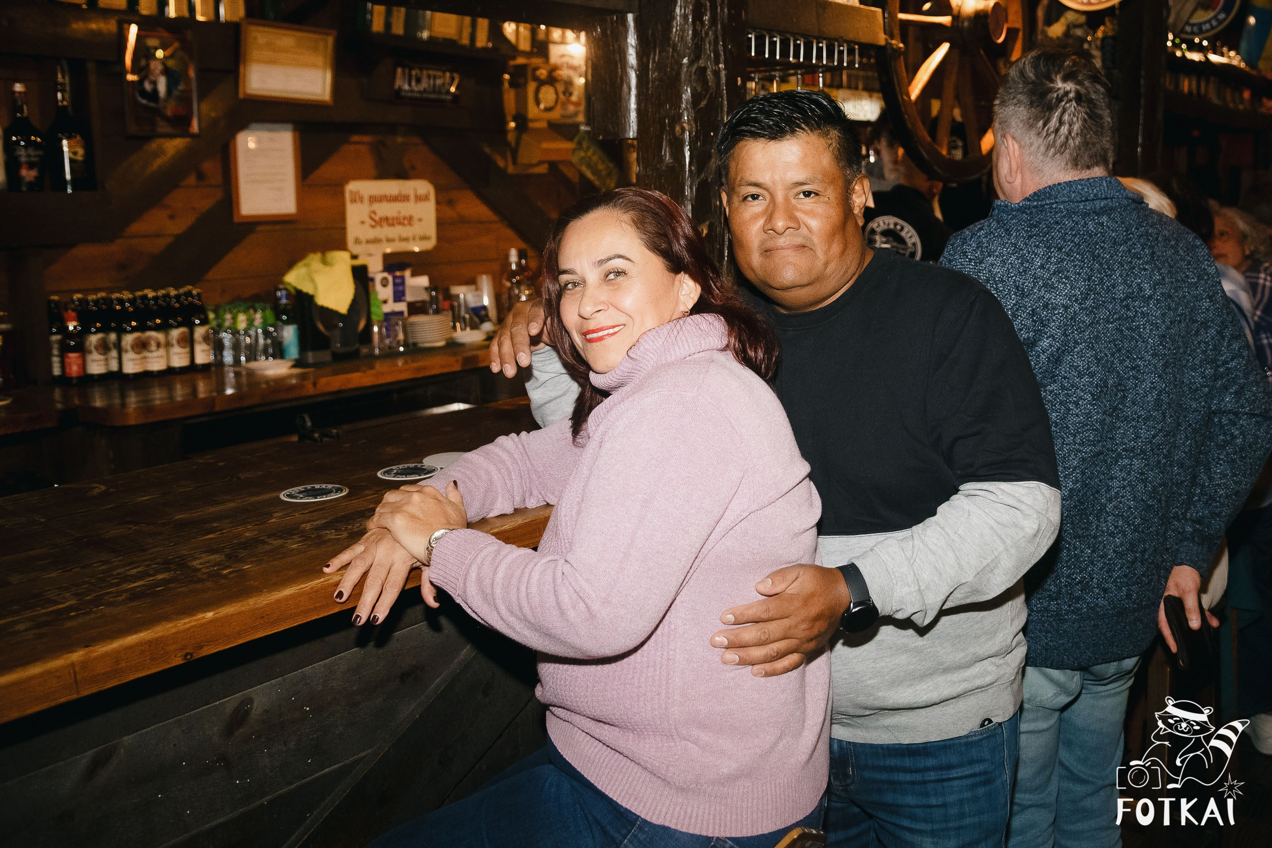 Фоторепортаж JAM Night в El Paso Bar, Torrevieja — живая музыка и атмосфера Коста-Бланки | FOTKAI