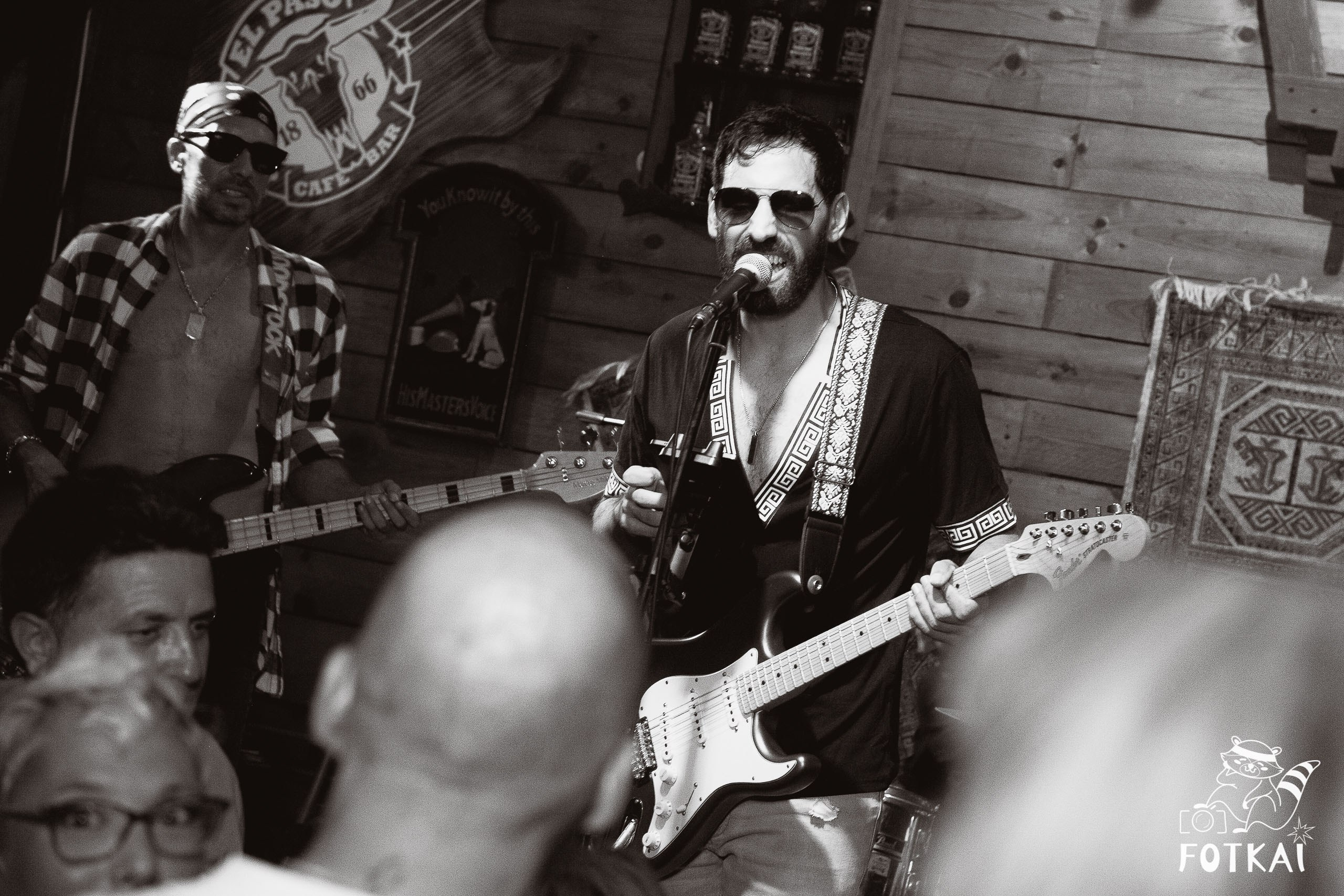 Stones of the Coast en El Paso Rock Bar Torrevieja: Reportaje fotográfico 20.09.25 | FOTKAI