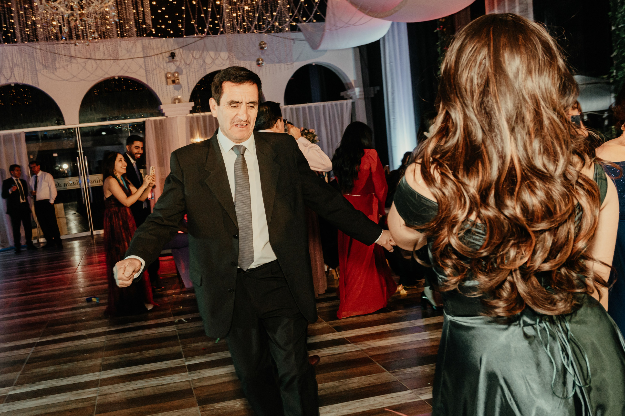 VANIA + LUIS BODA CIVIL. Studio KVTA | Fotografía y Video de Bodas en Arequipa