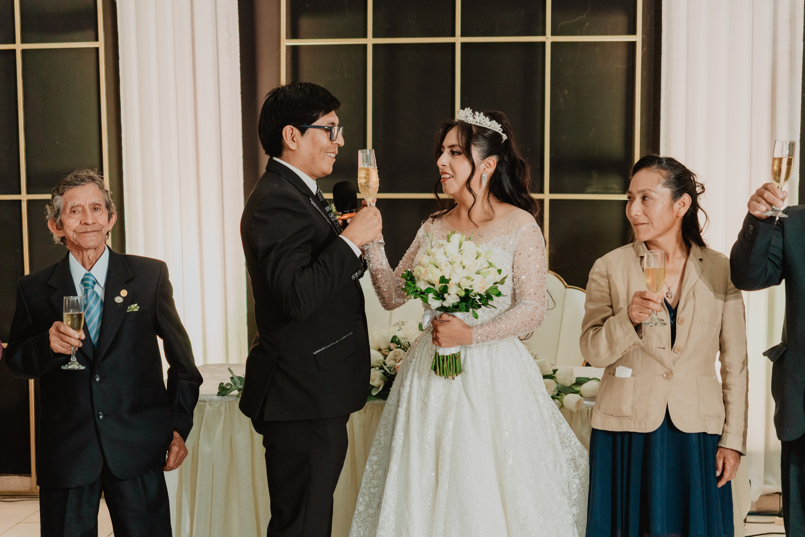 FERNANDO + MARIBEL | BODA RELIGIOSA. Studio KVTA | Fotografía y Video de Bodas en Arequipa