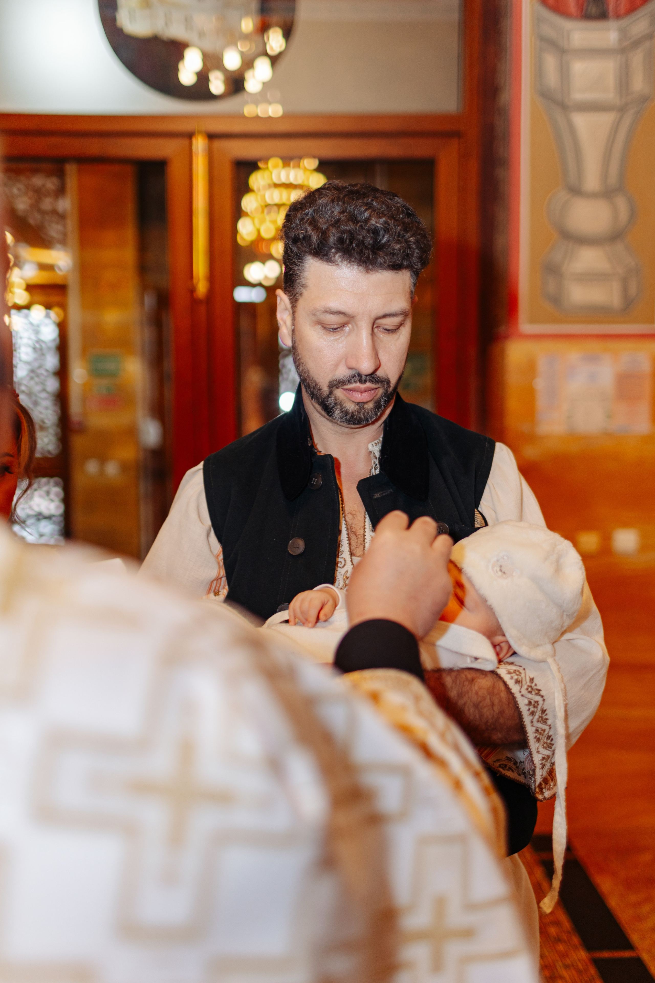 Botezul micuțului Matteo. Cristina Andronache fotograf Brașov fotograf de familie fotograf de nunta Brașov