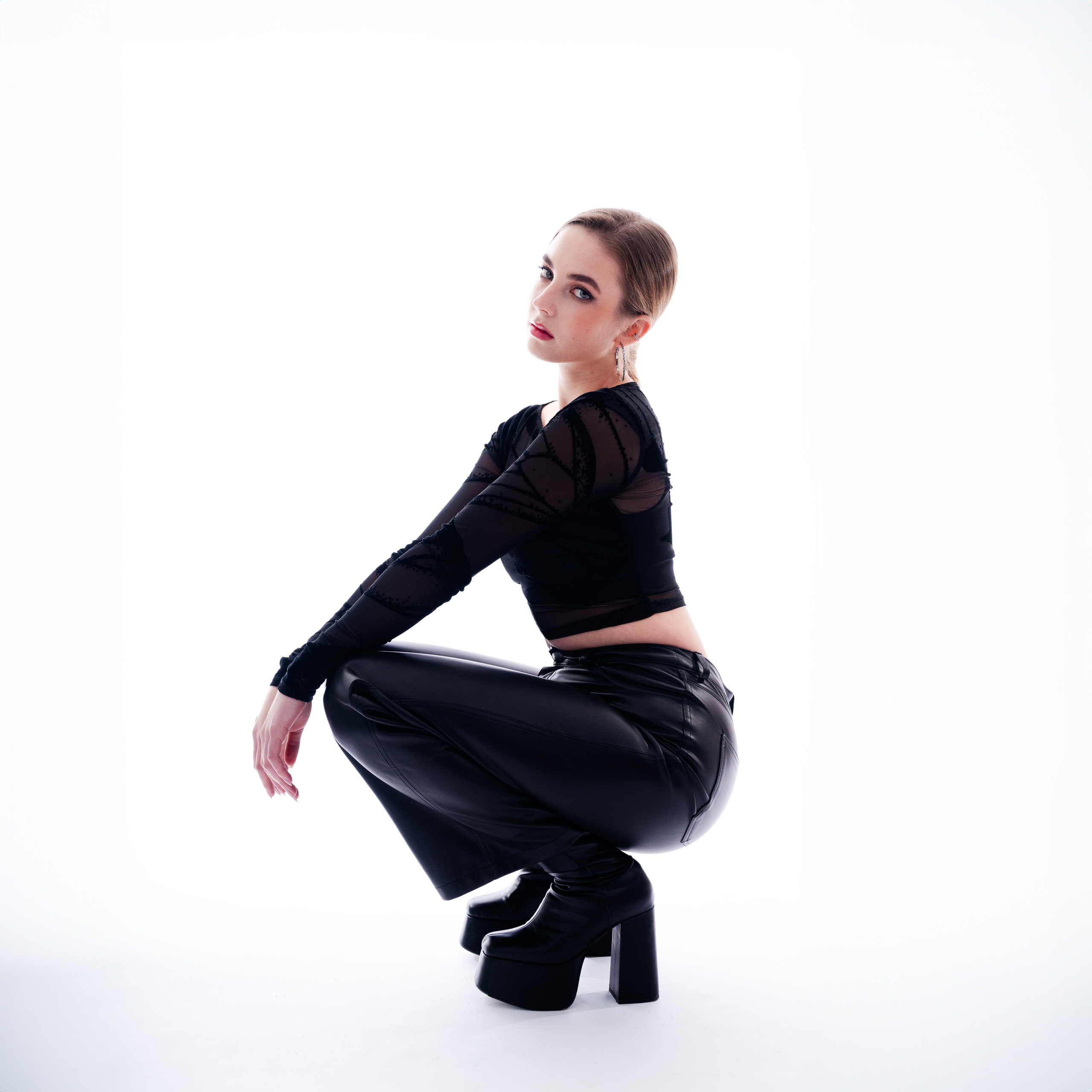 Nana & Lera — photo studio. Photographer Yulia Lushnikova, Based in Valencia