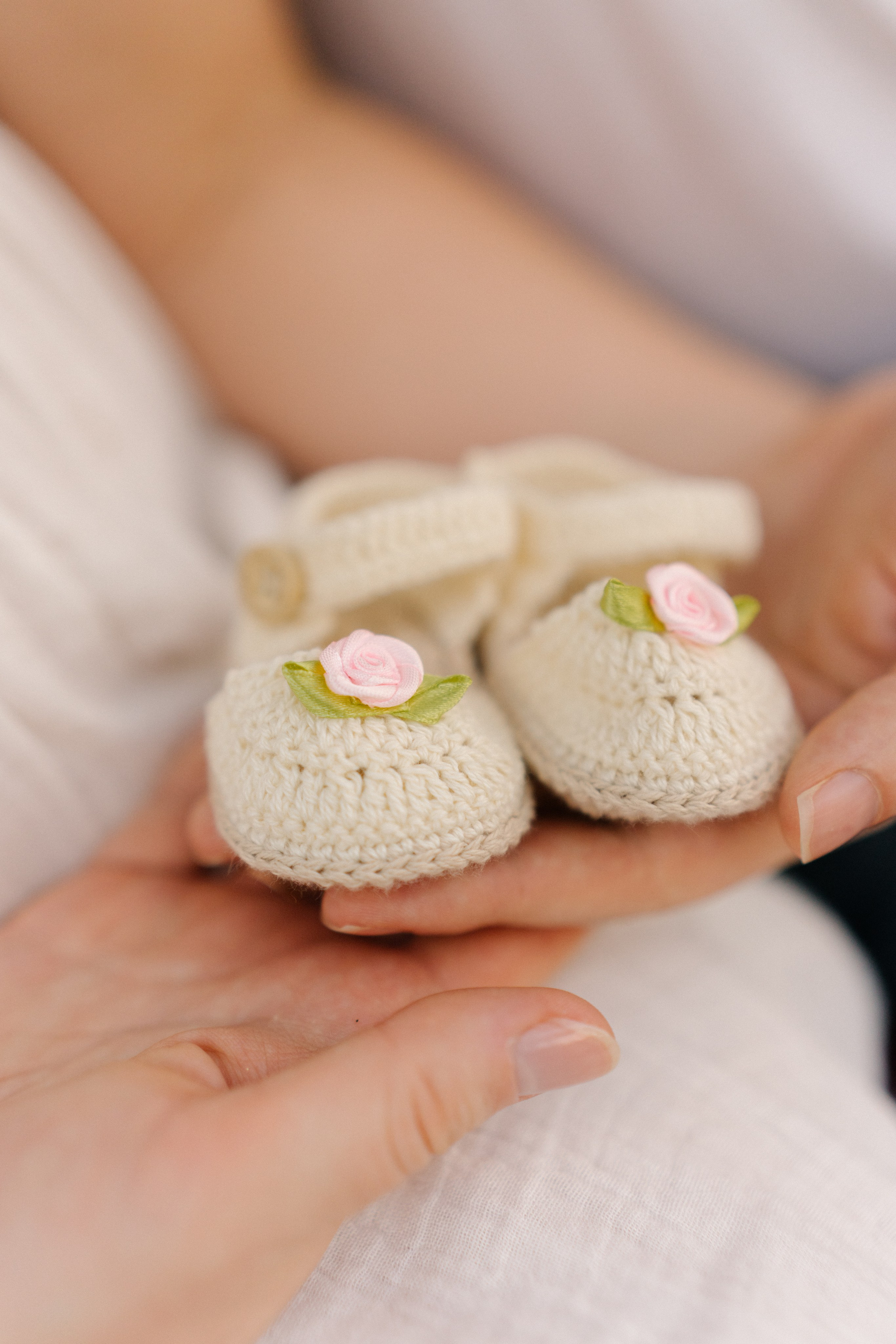 Um Al Amarat Park Pregnancy. Professional Photographer Abu Dhabi, Dubai — Yulia Ismoilova | 2025