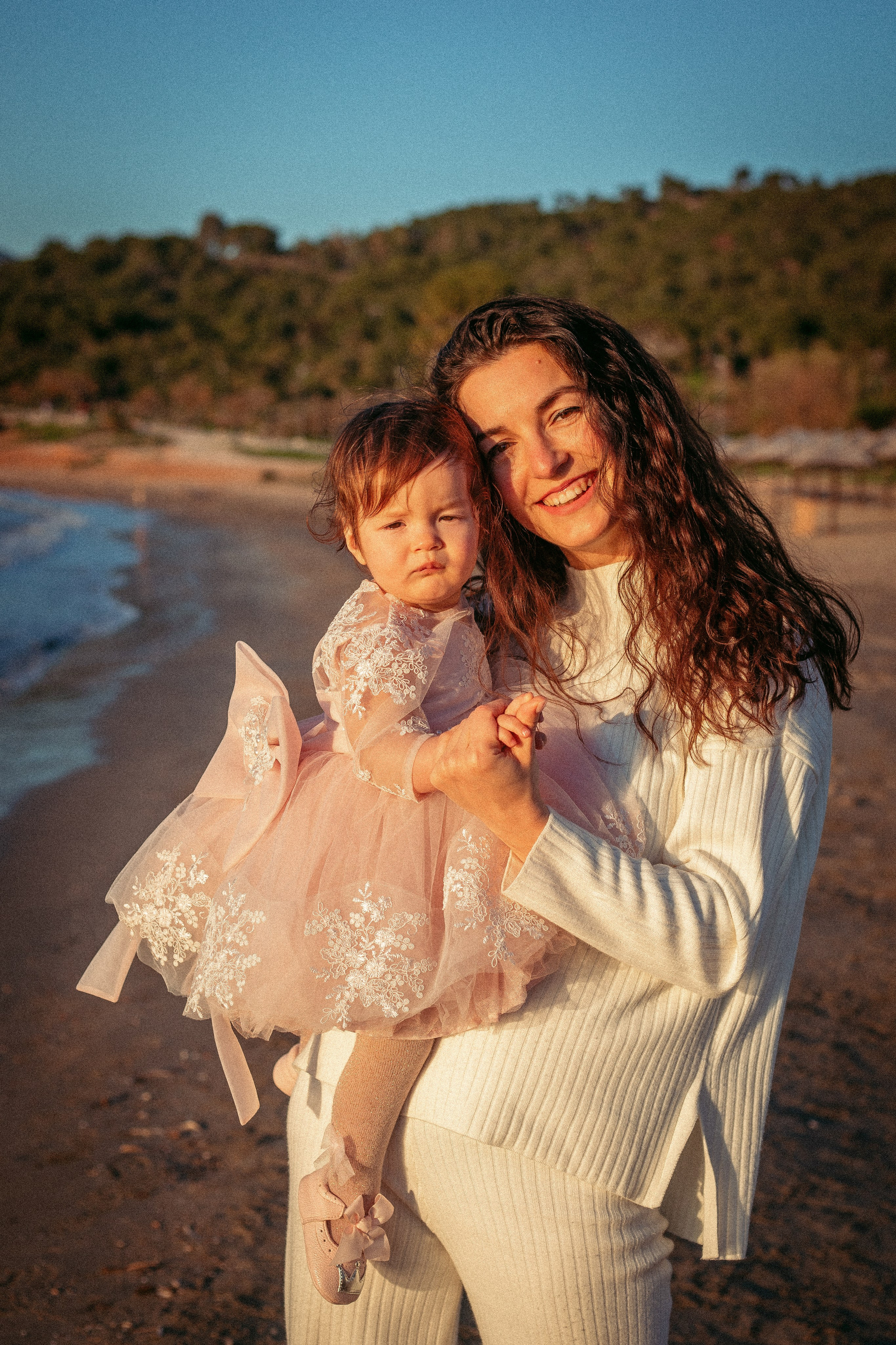 Little Beach Celebration. Family Photographer in Greece