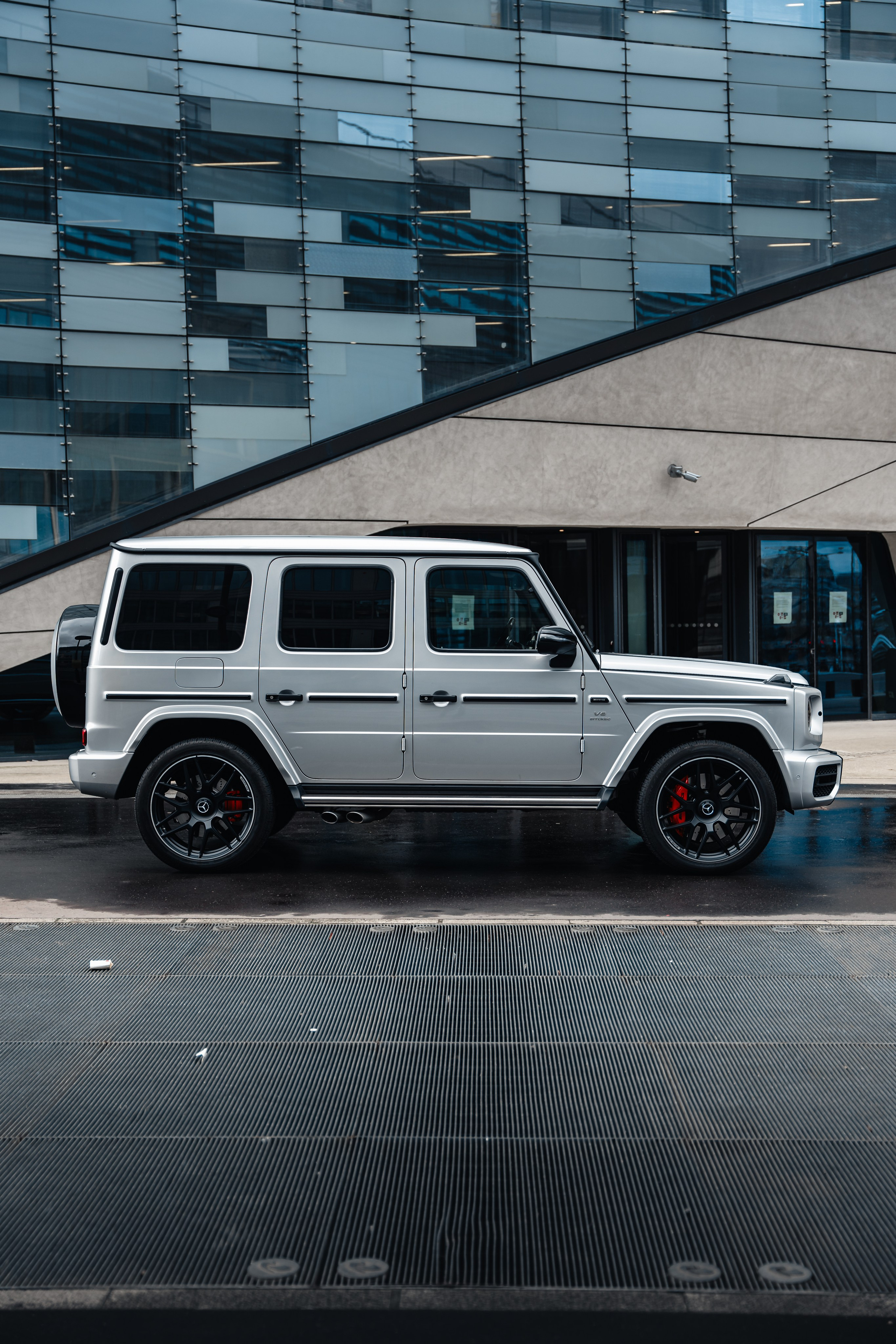Mercedes-Benz G63 AMG. Photographer in Paris — Vitalii Motruk