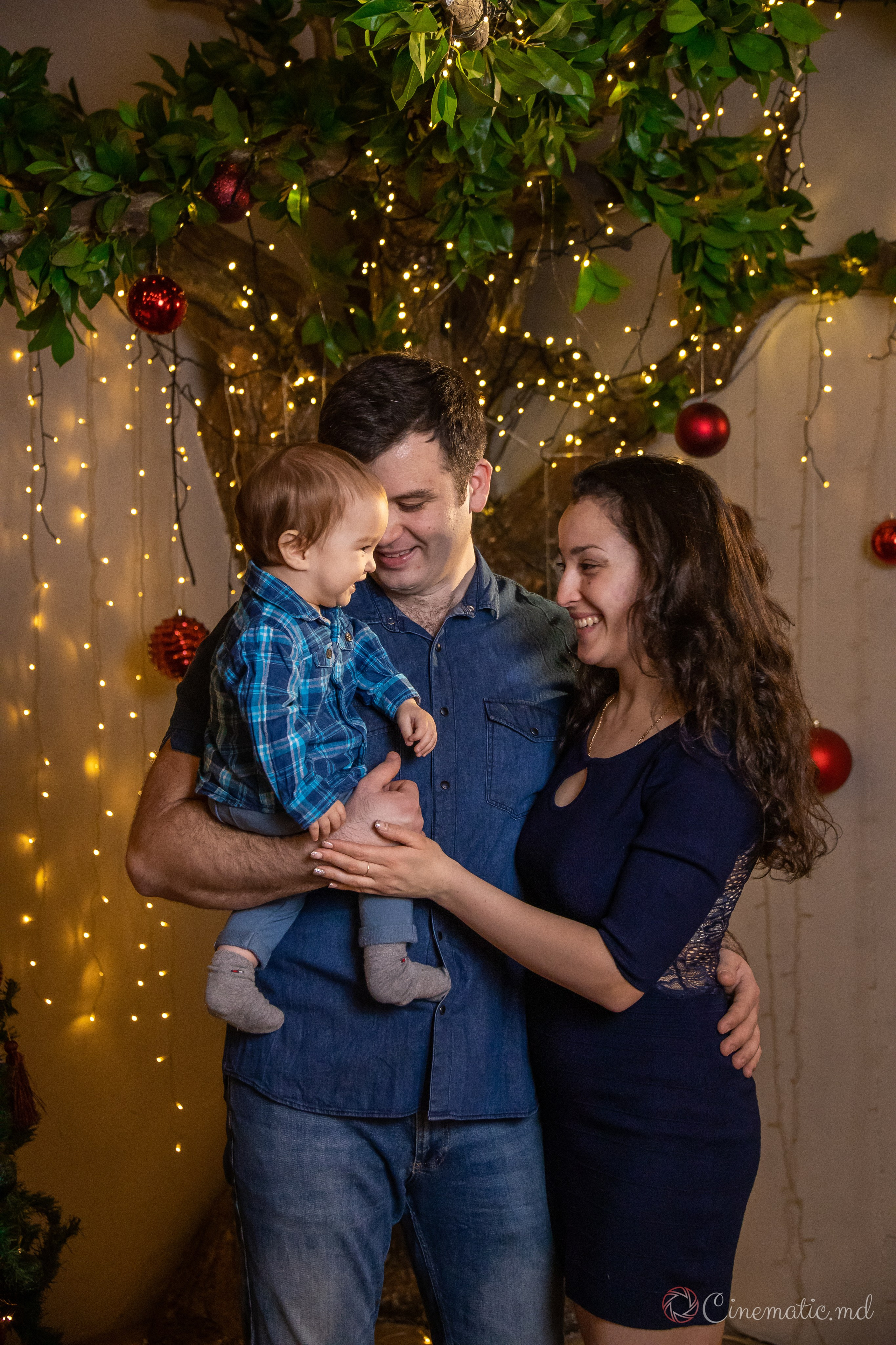 Sedinta foto de Revelion. ✔️ Фото Видео на свадьбы и крестины Молдова — Cinematic.md