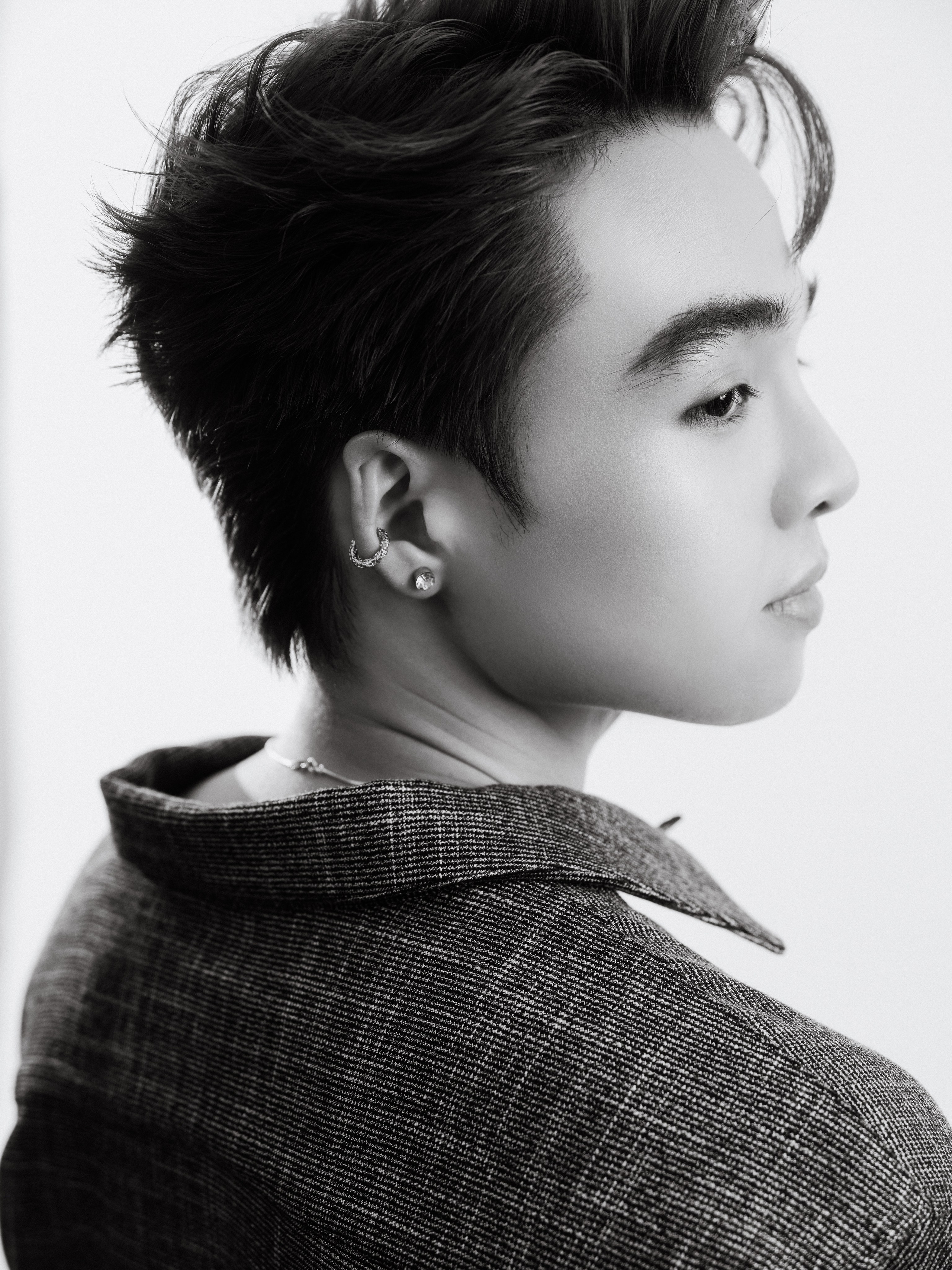 TUN PHẠM | PORTRAITS. FINE ART PHOTOGRAPHY