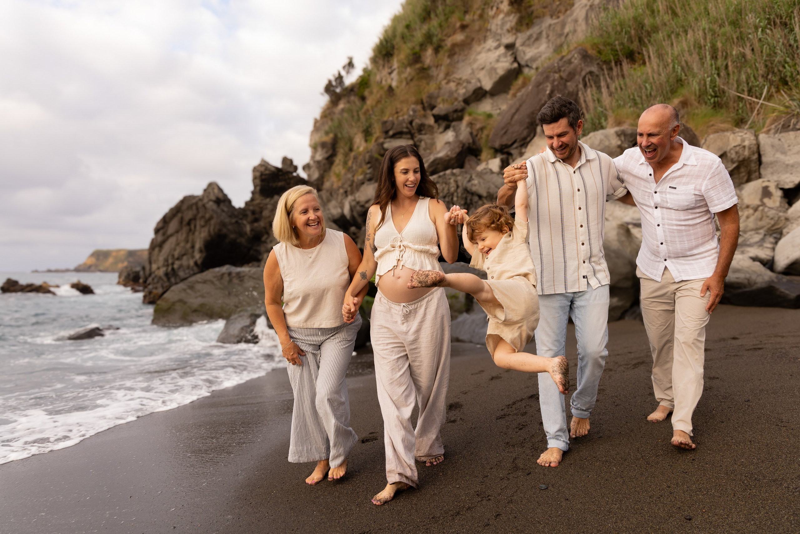 Kayla’s family. IRINA KALMYKOVA | PHOTOGRAPHER AZORES