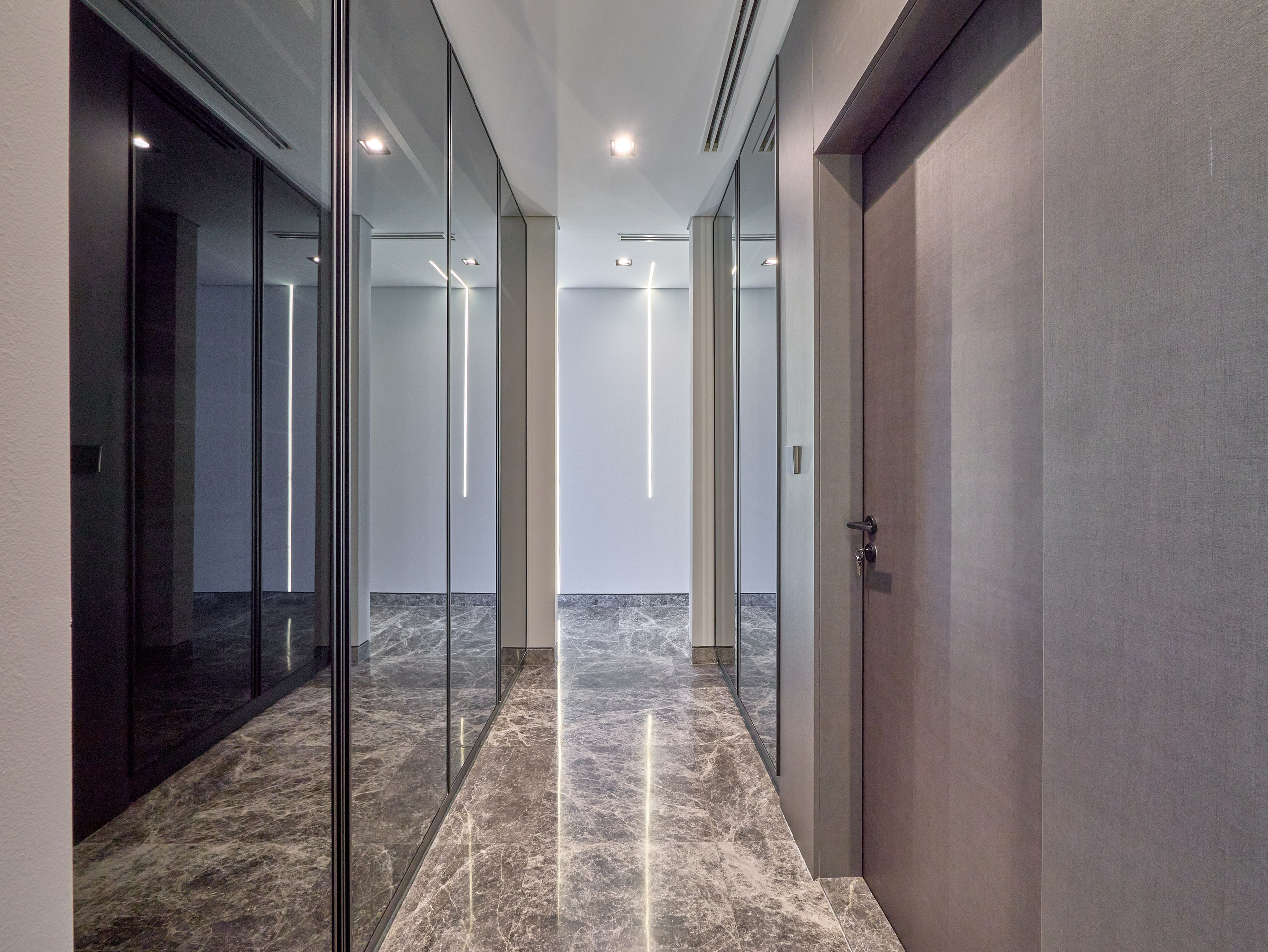 Real Estate Photography in Dubai — Interior & Villa Photos for Bayut, Airbnb, Property Finder. Hotel Photographer in Dubai — Interiors & Commercial by Oleg Novikov