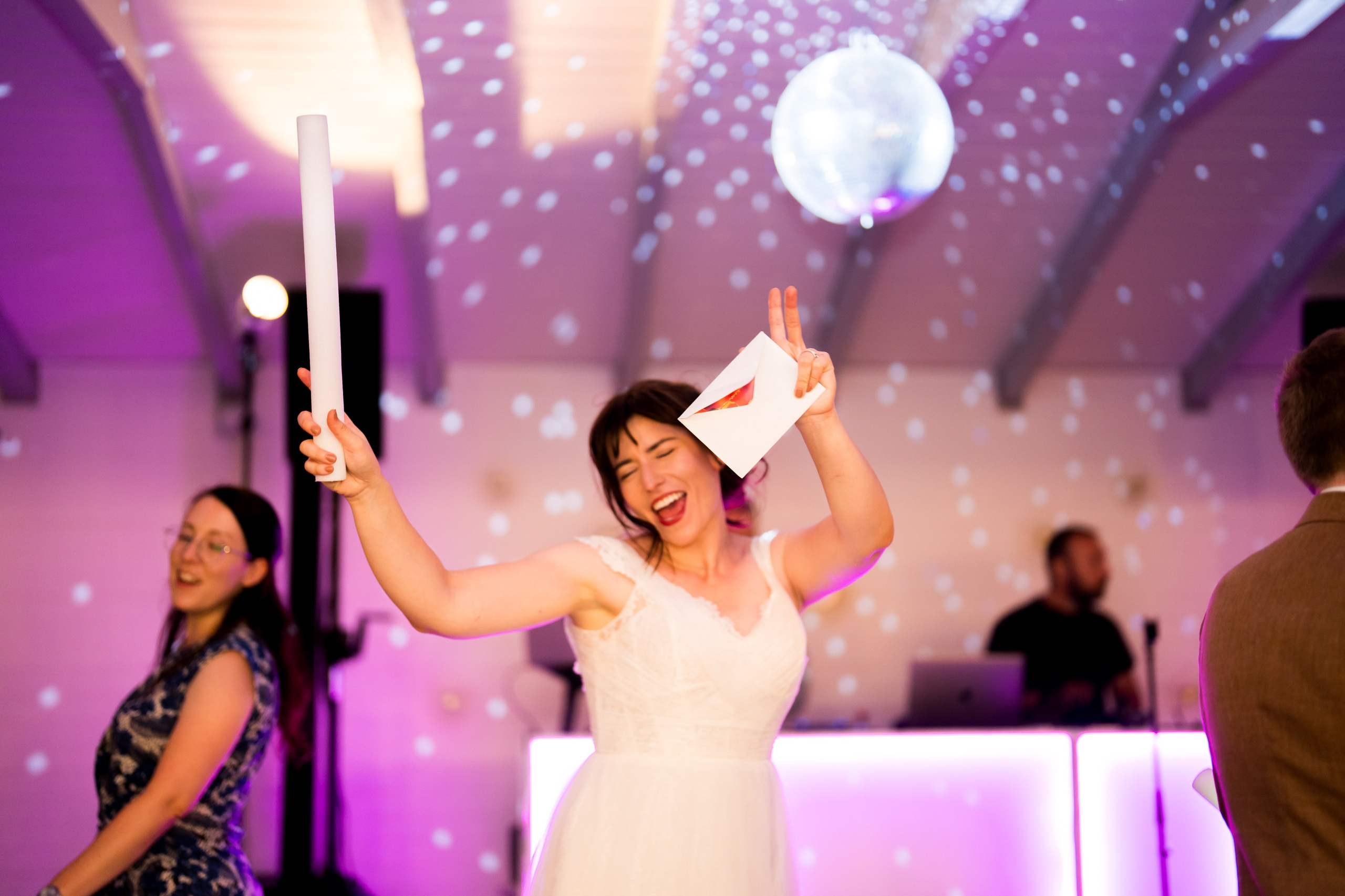 PARTY. Gabriel Florea — Fotograf nuntă București