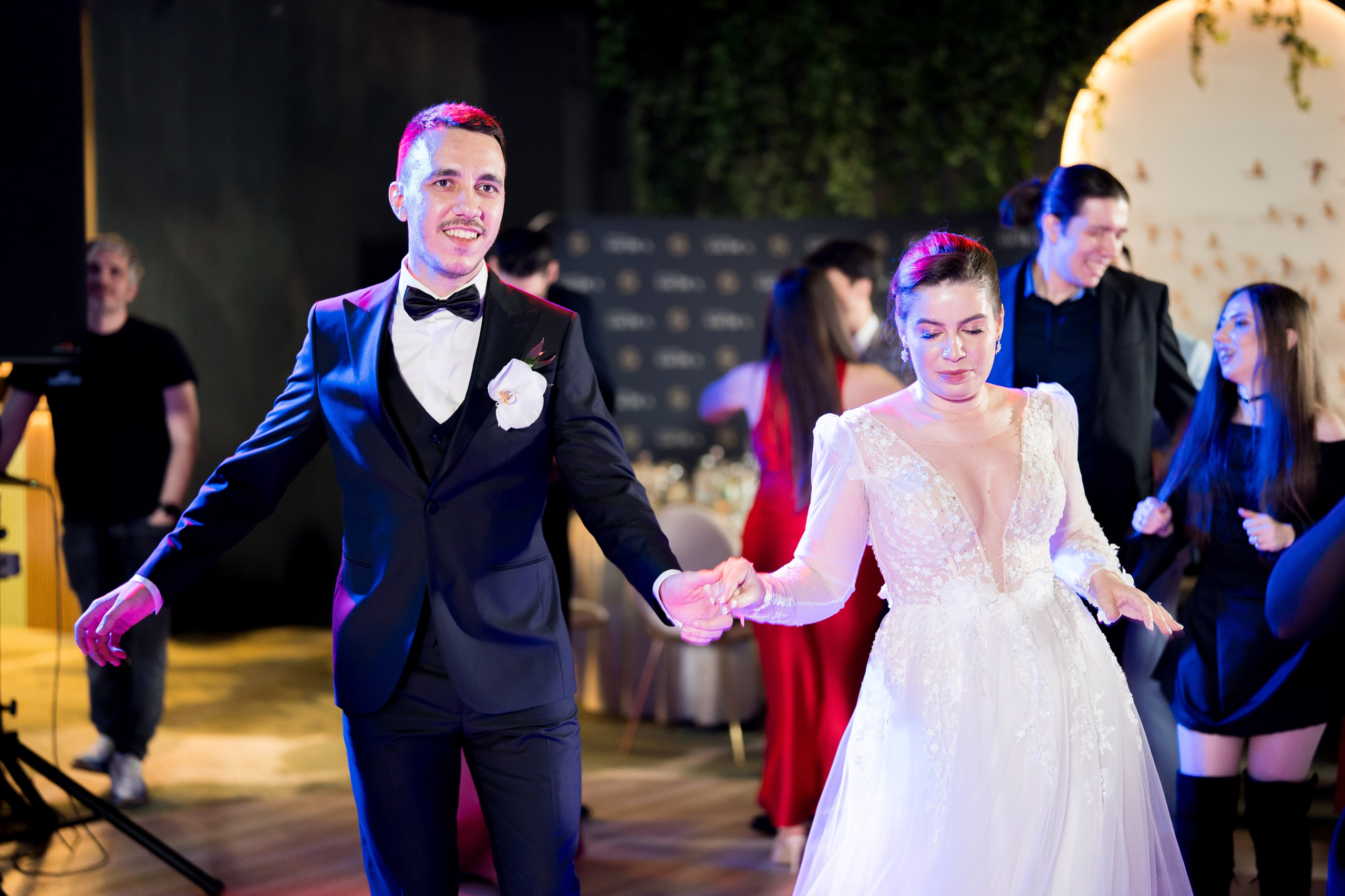 PARTY. Gabriel Florea — Fotograf nuntă București