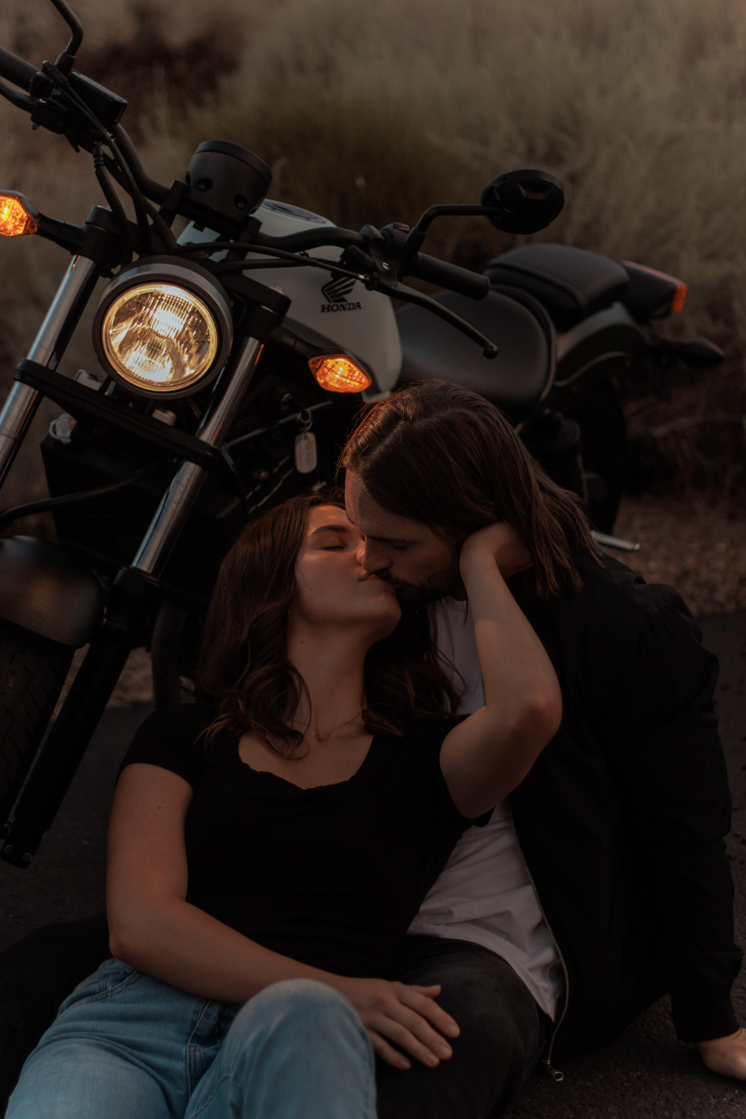 Edgy engagement session in Snow Canyon, Utah. Portrait and couples photographer in Florida, Valeriia Honcharova