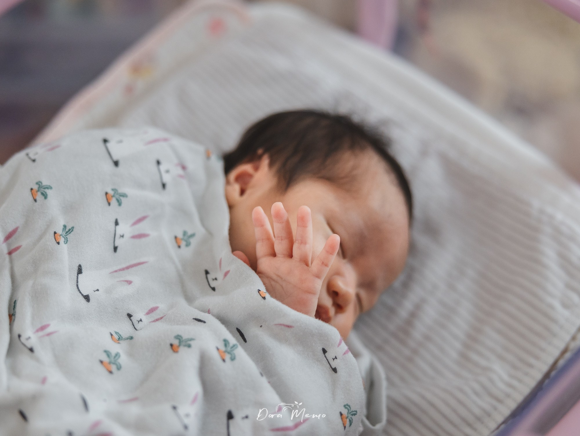 The baby’s one-month celebration. Shanghai Family Photographer Dora