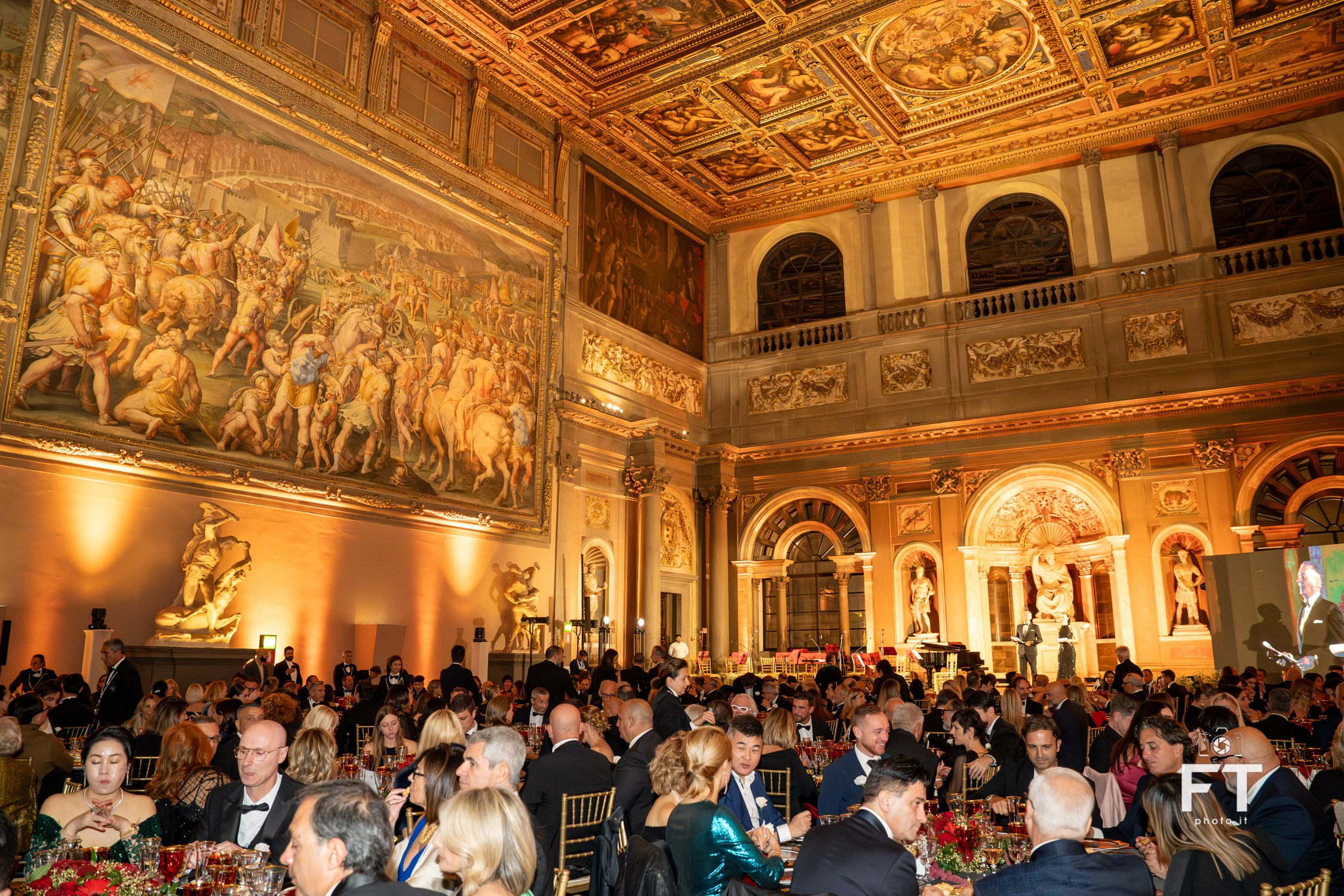 Luxury Charity Dinner ANT. Ftphoto