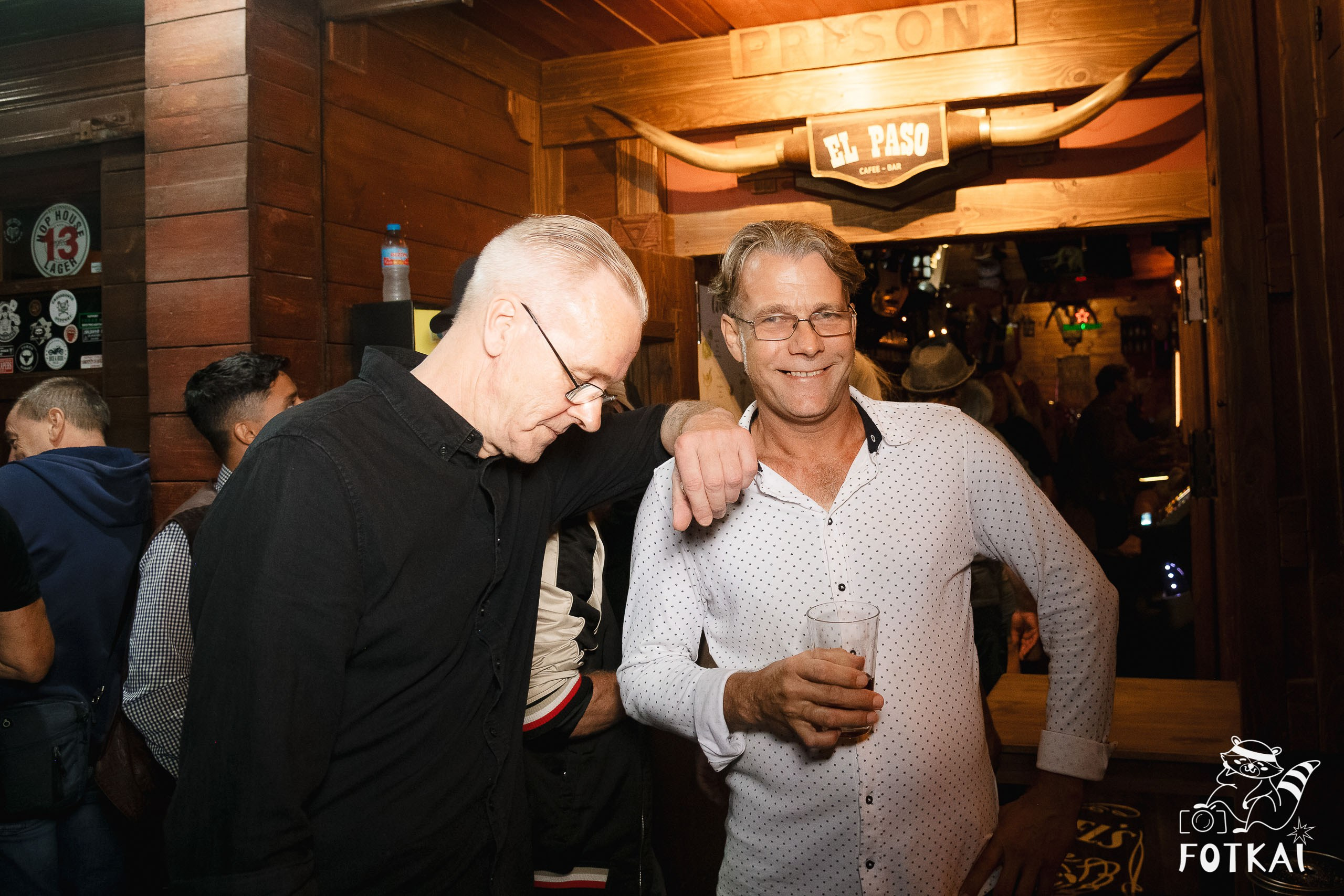 The Comebacks en El Paso Rock Bar Torrevieja: Reportaje fotográfico 11.10.25 | FOTKAI