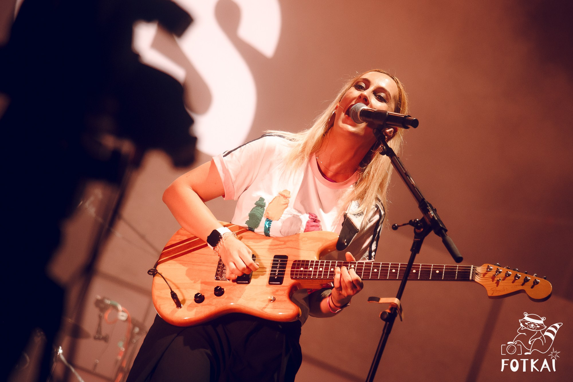 Low Festival 2026 — Full Concert Photo Report from the Opening Night in Torrevieja | FOTKAI