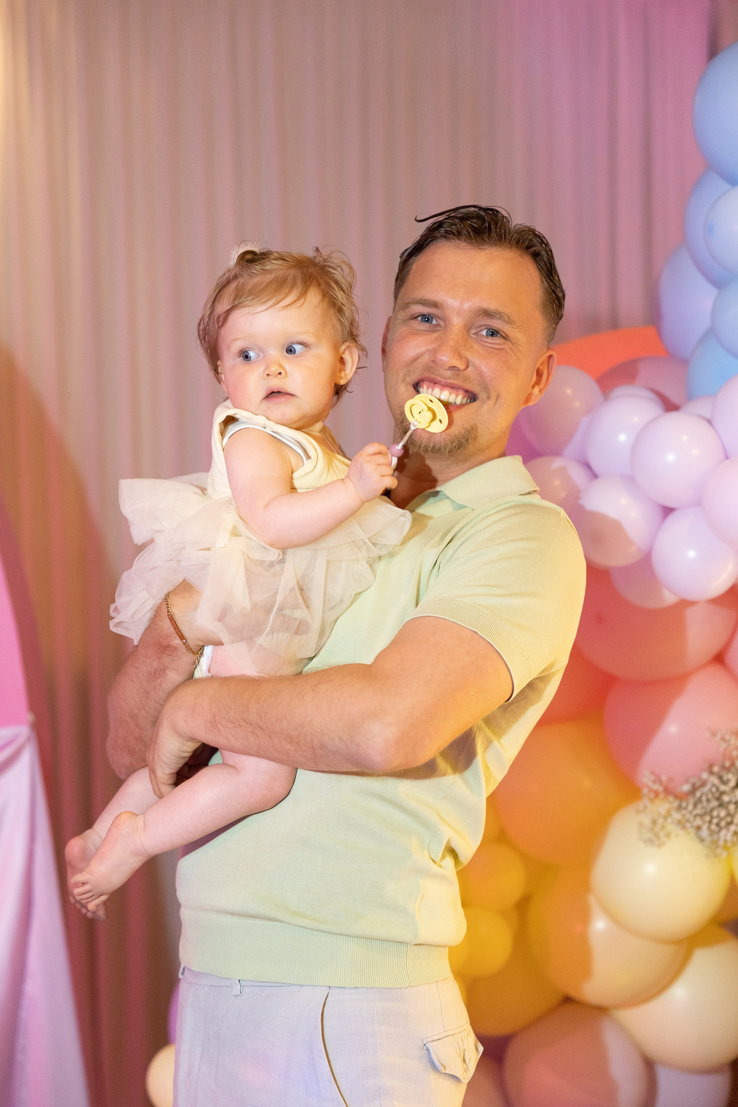 1 st Birthday. Portrait and Family Photographer in Netherlands