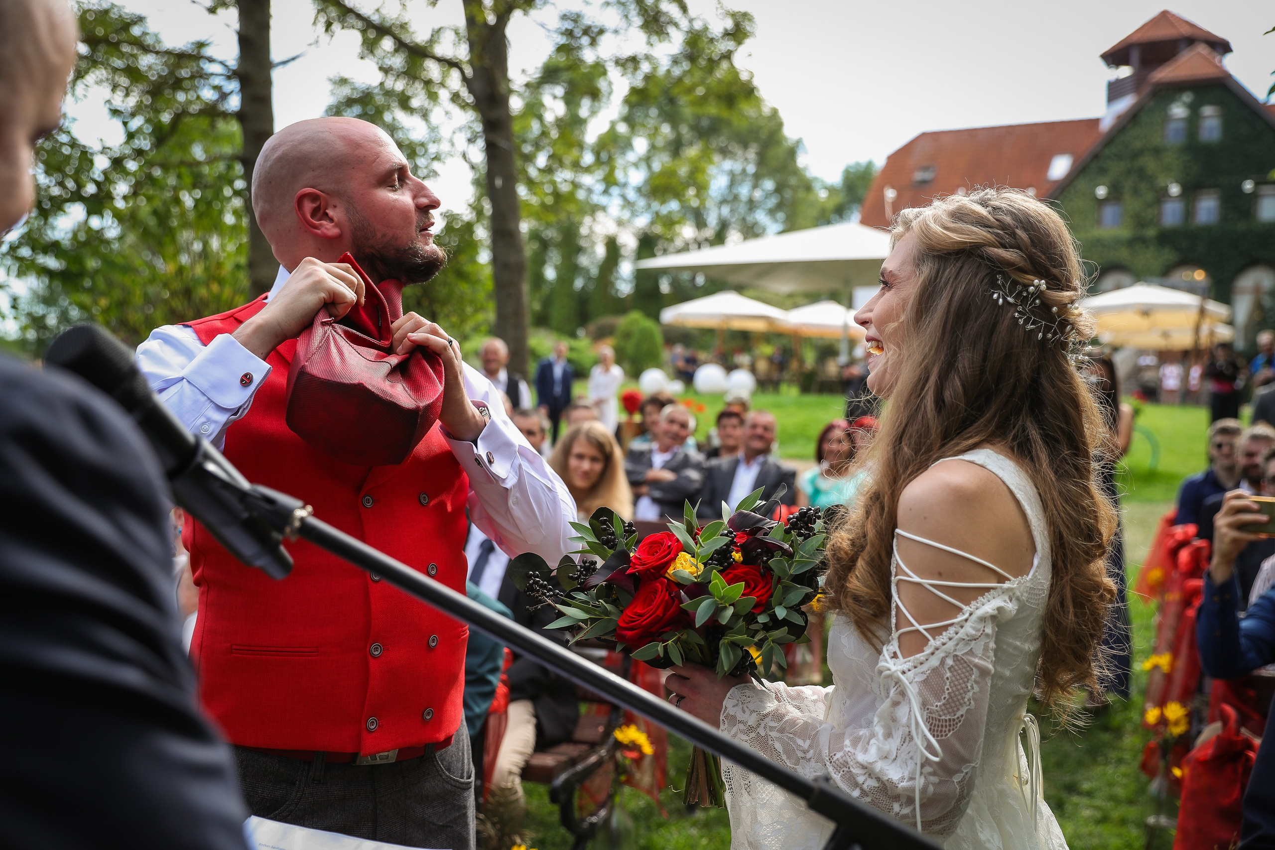 Orsi & Remus, eleganță în inima Transilvaniei. Rares Bucur is a professional wedding photographer based in Cluj-Napoca, Romania, specializing in wedding photography