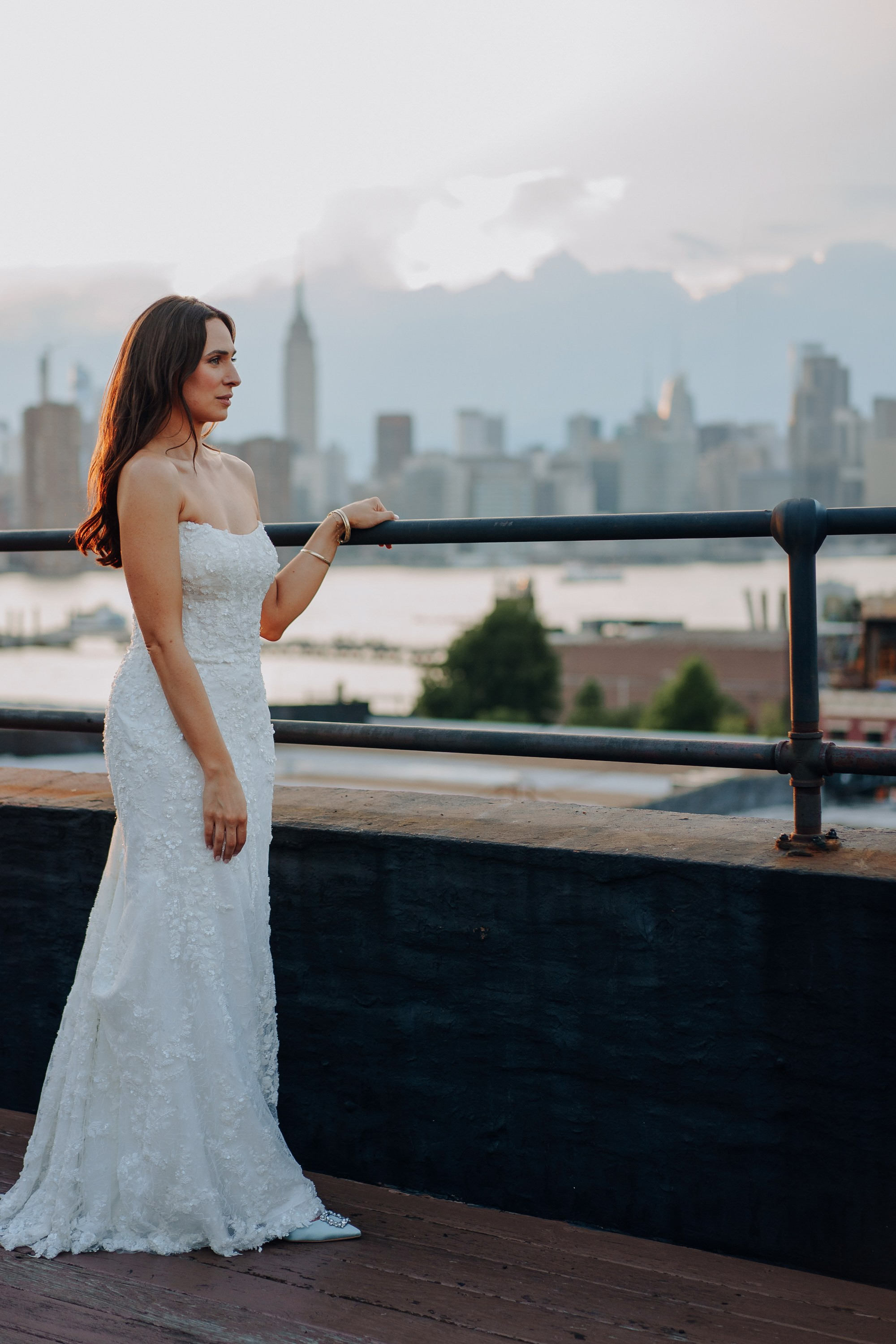 Wedding in the Greenpoint Loft. Portrait and wedding photographer in New York