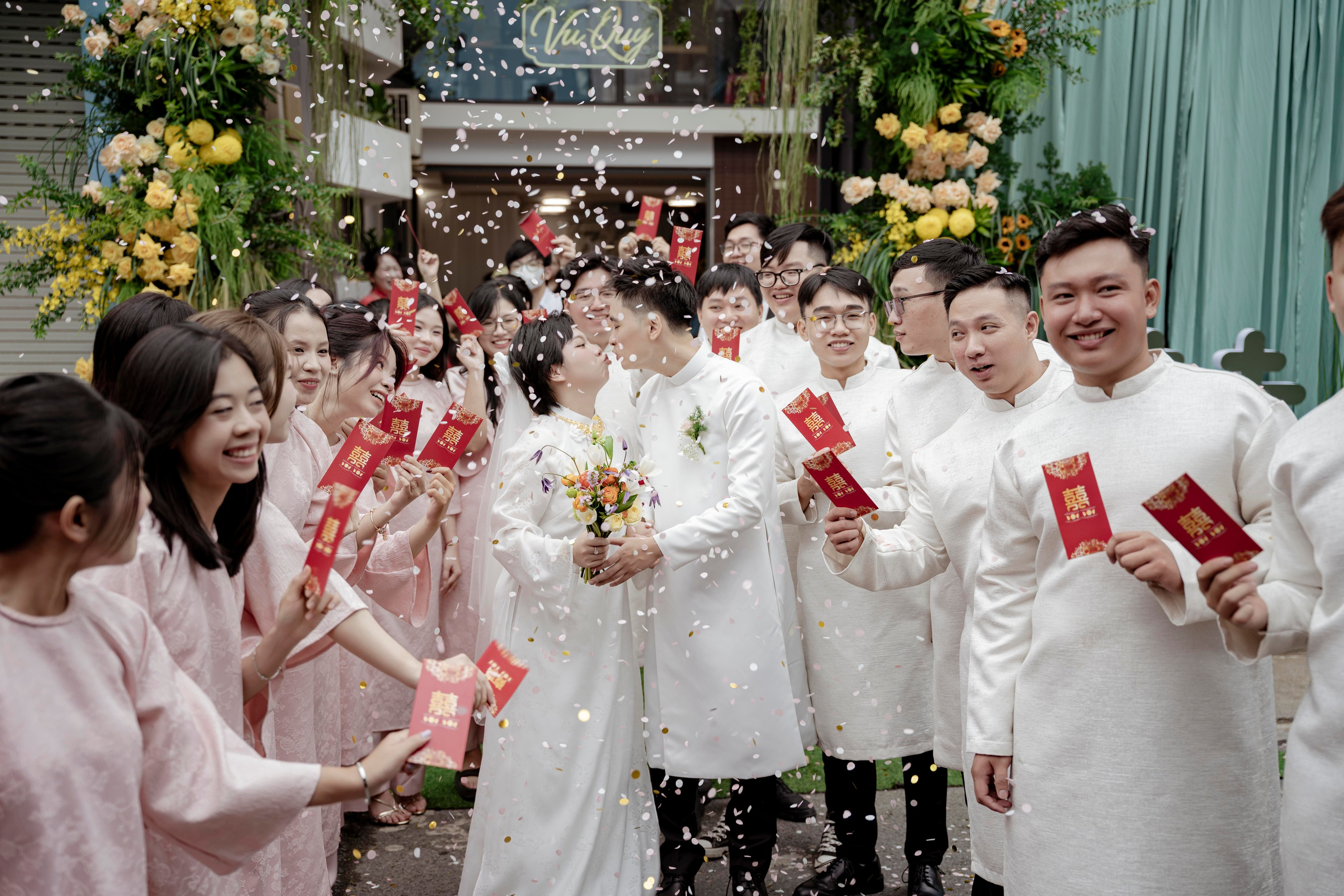 JOE & MIA. WEDDING PHOTOGRAPHER IN VIETNAM