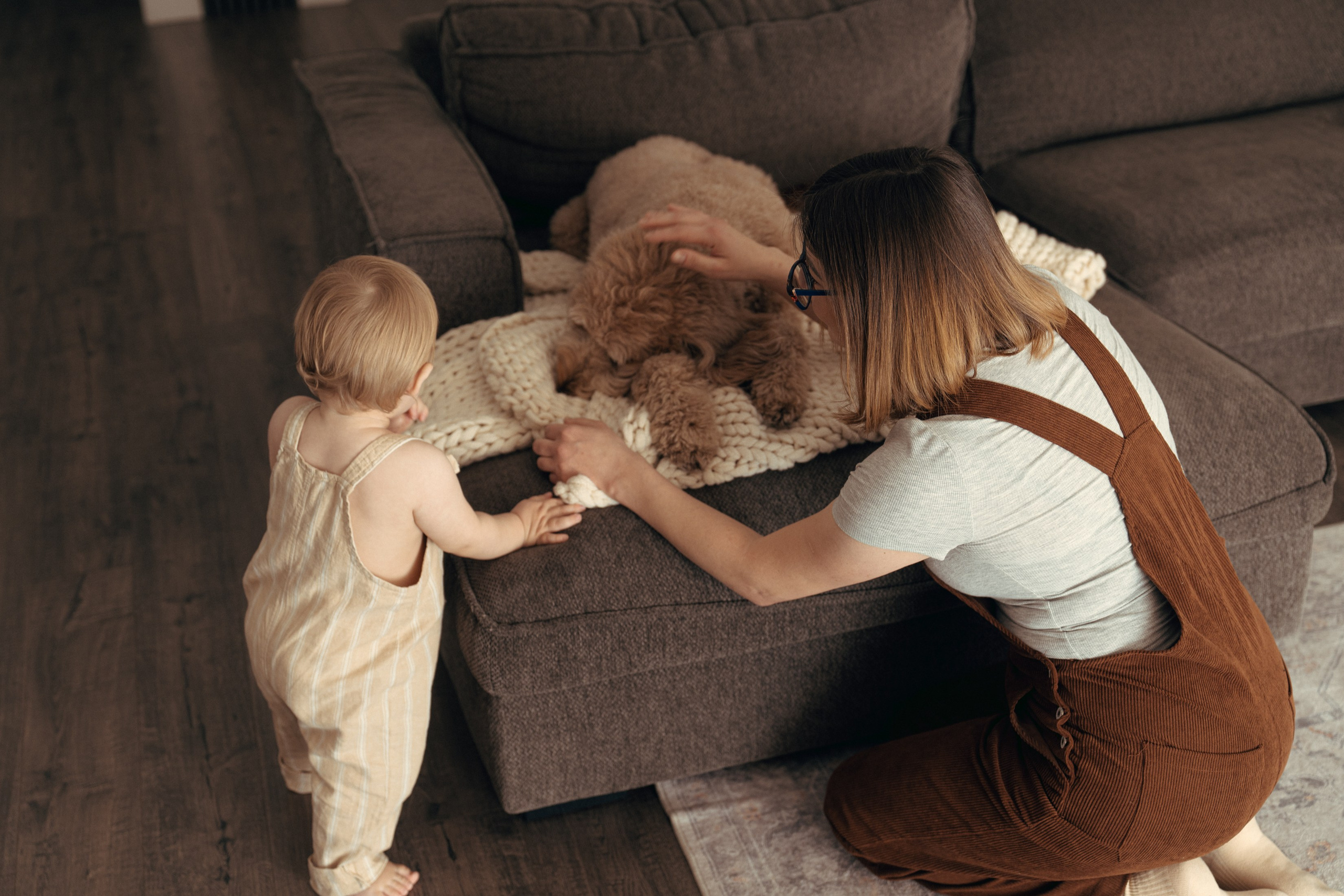 Liam Noah, Angela & Cooper. Wedding & elopement photographer Viktoriya Kravtsov. Las Vegas