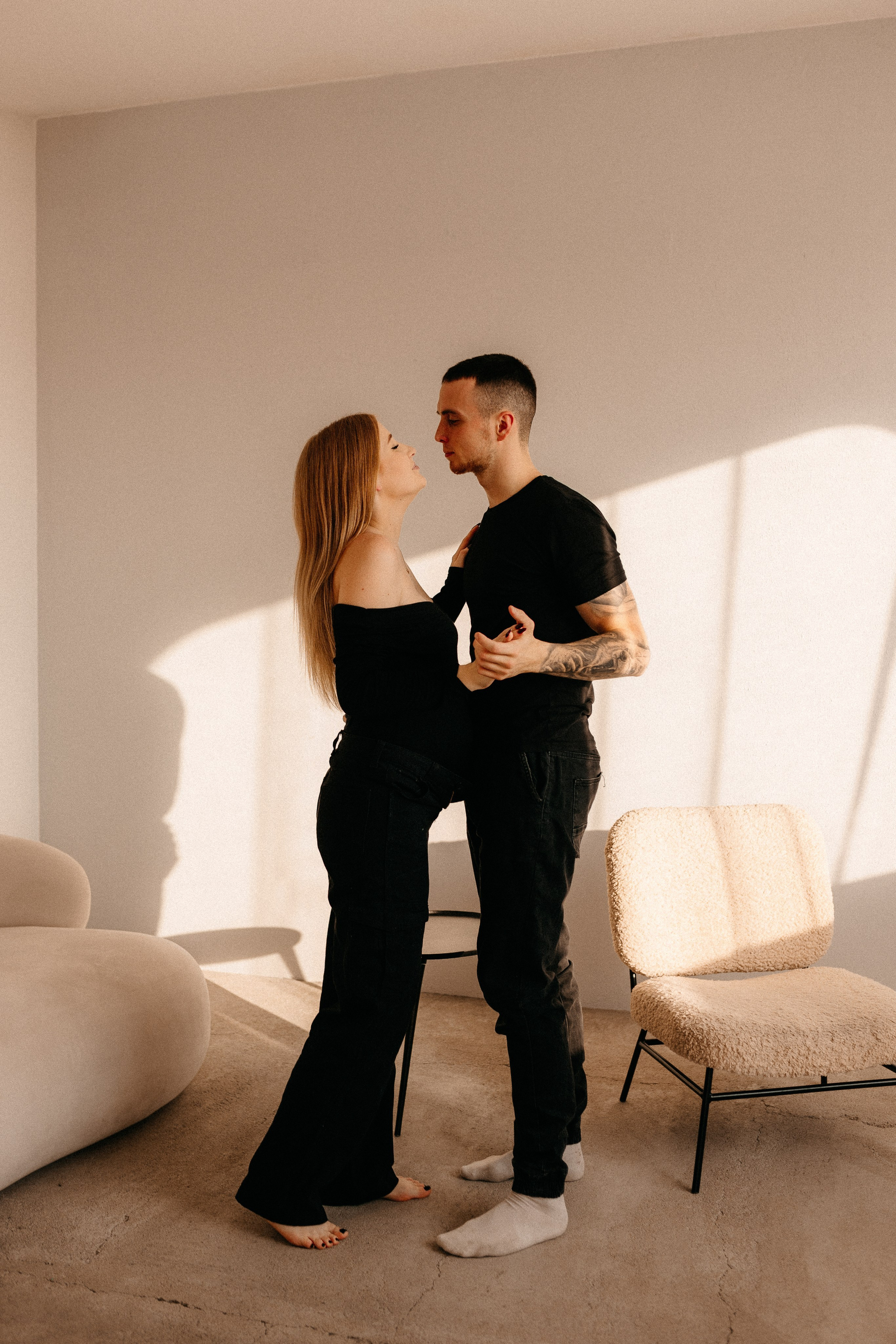 Pełna emocji fotografia sesja ciążowa lifestyle | Natalia Malinowska Fotografia | Augustów Warszawa. Natalia Malinowska Fotografia | Fotograf ślubny i rodzinny Augustów Warszawa