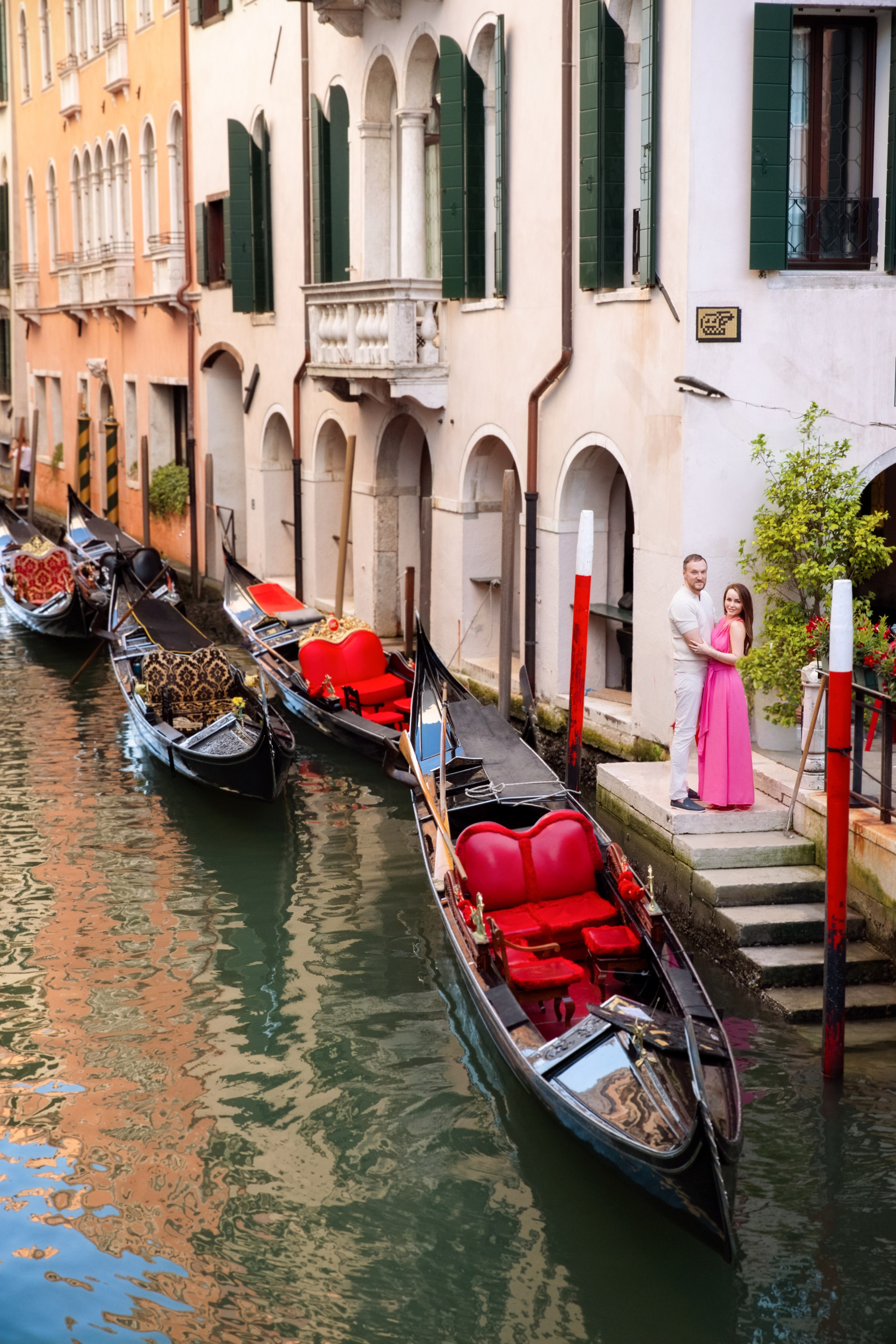 Family. Wedding and family photographer Italy Venice&