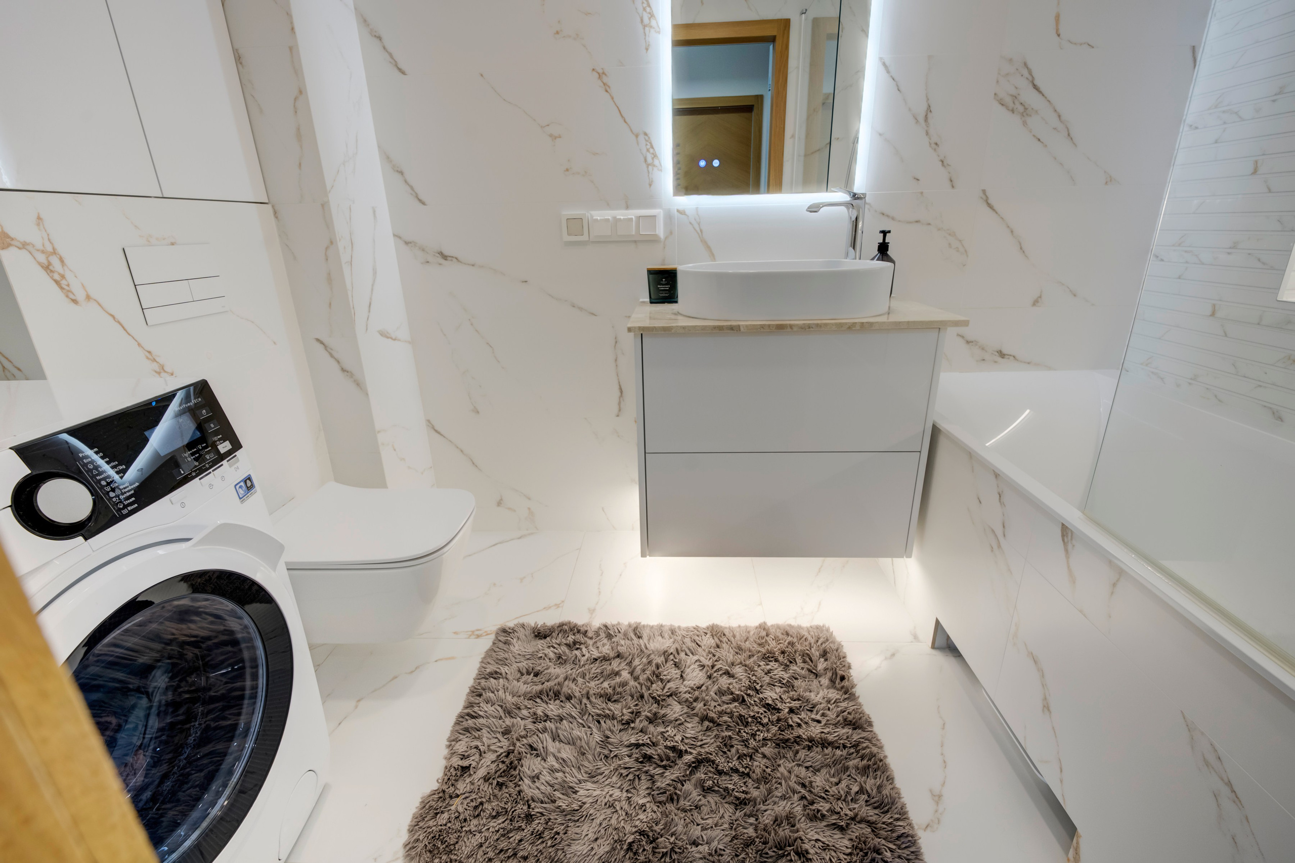 Gilužio g. 49, 2k. butas prie ežero. Elina Sapiega fotografė Vilniuje