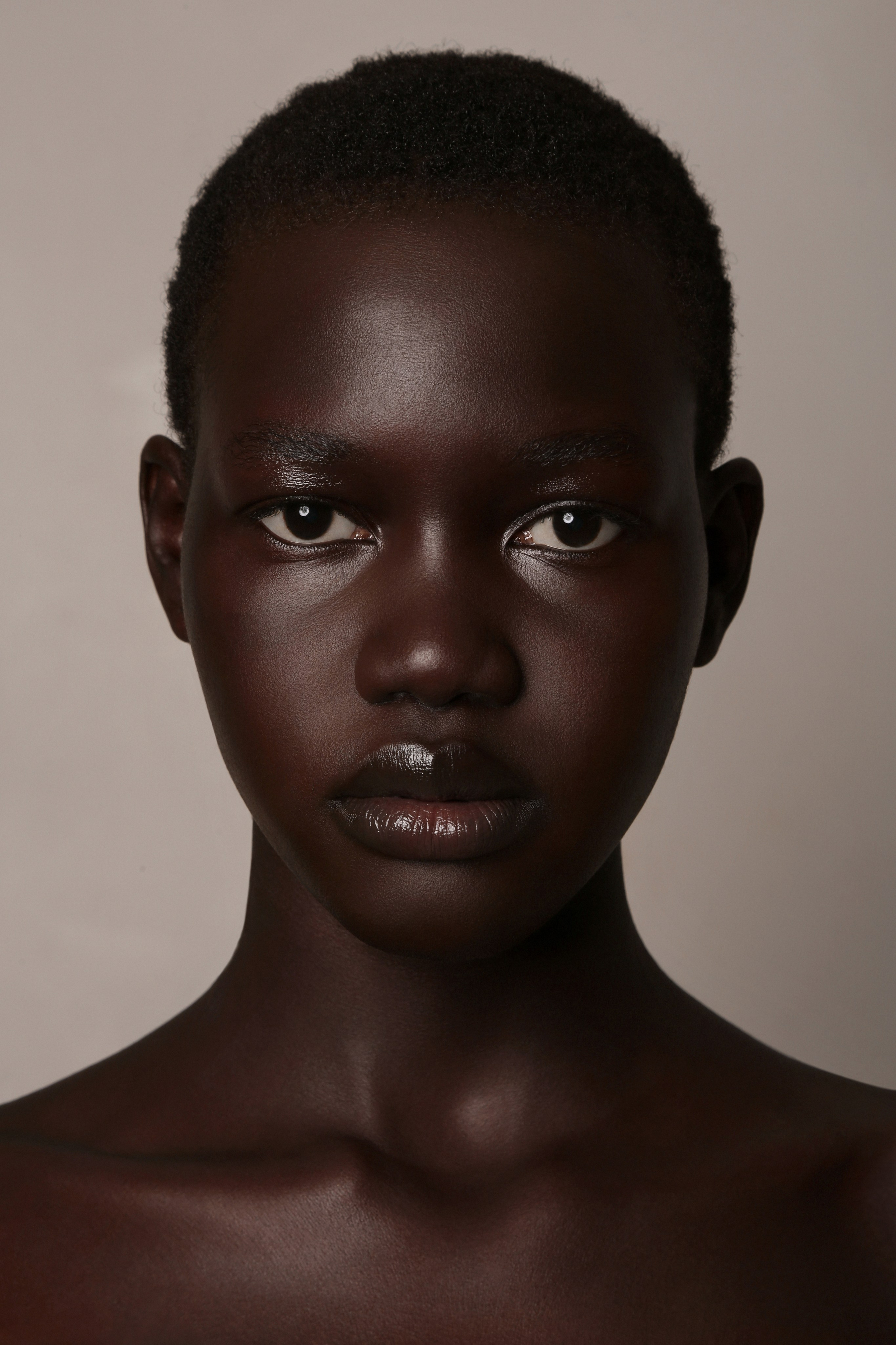 BEAUTY. Beauty, Fashion and Editorial Retoucher