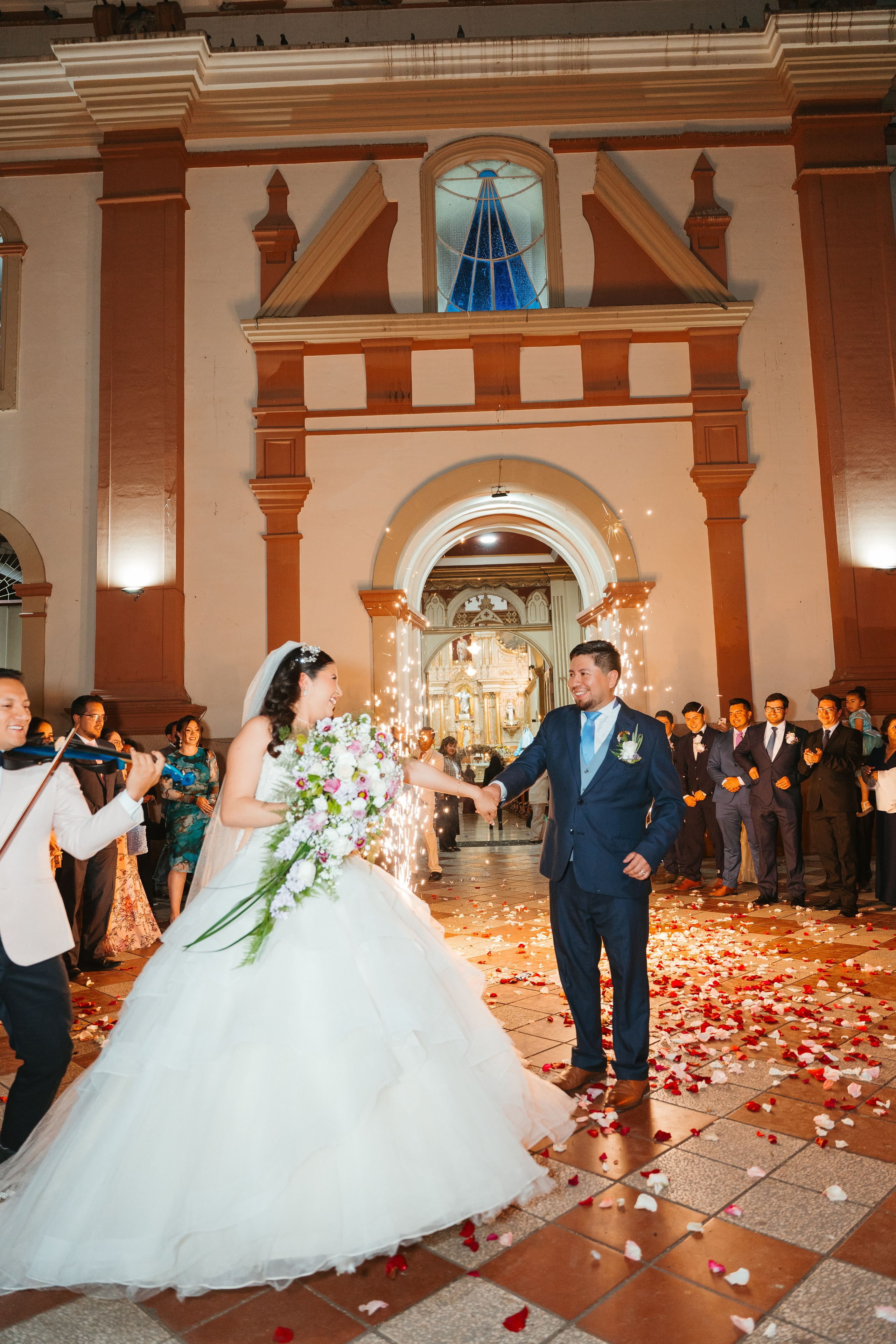 Pablo y Lizbeth. Fotógrafo de bodas en Loja Ecuador | Piero Alvarez PH
