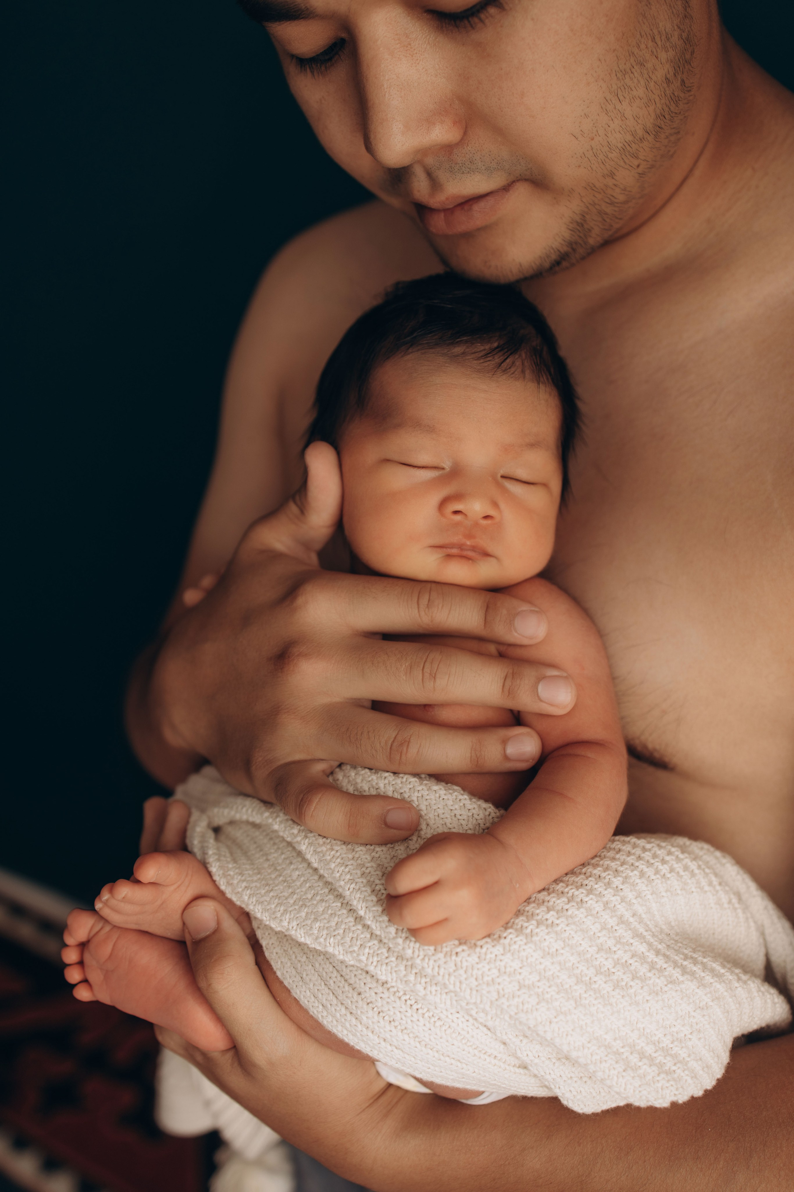 First family story. Фотограф родов, семей и новорожденных малышей в Дубае