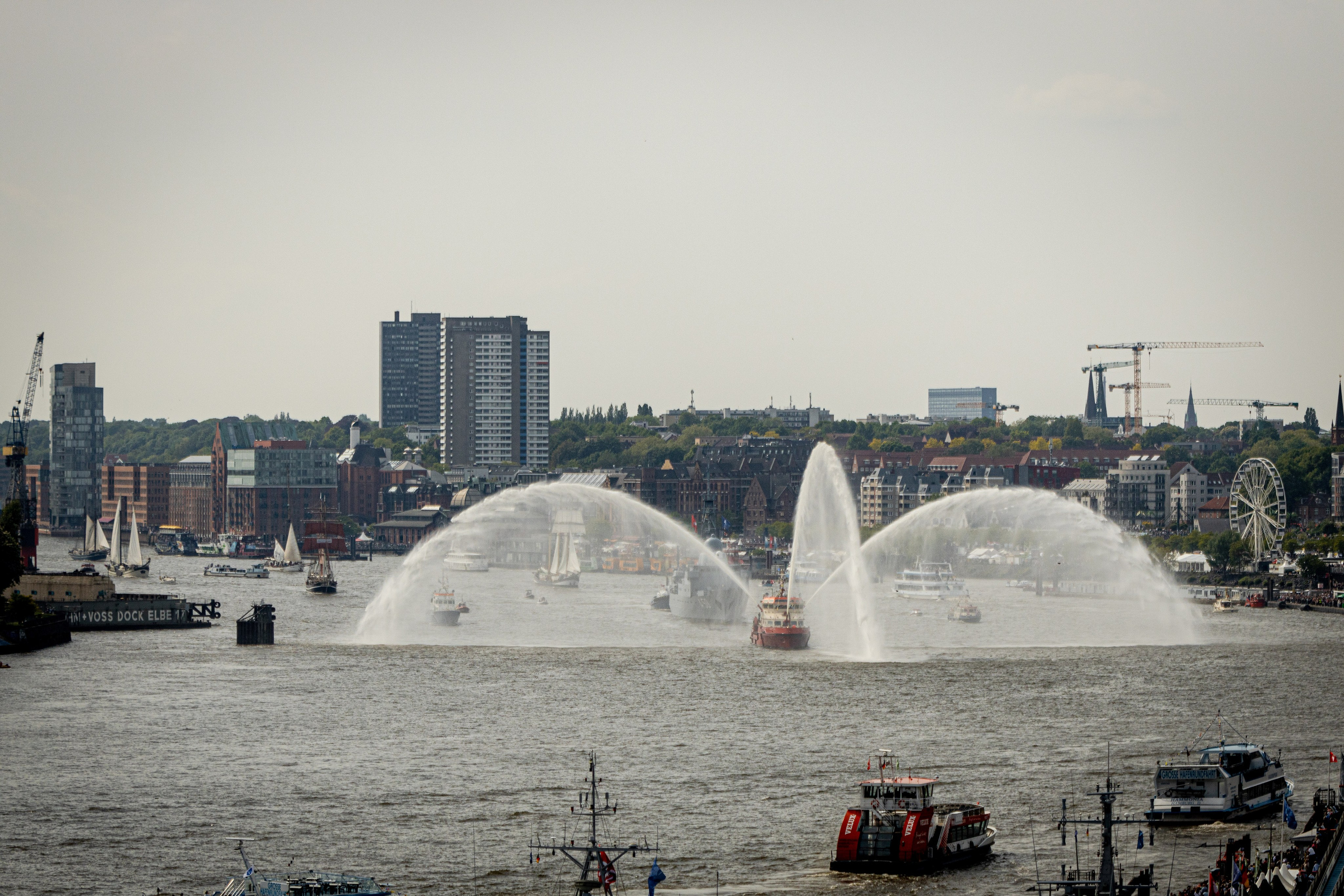 Hafengeburtstag 2024. Фотограф в Германии — Михаэль Барон