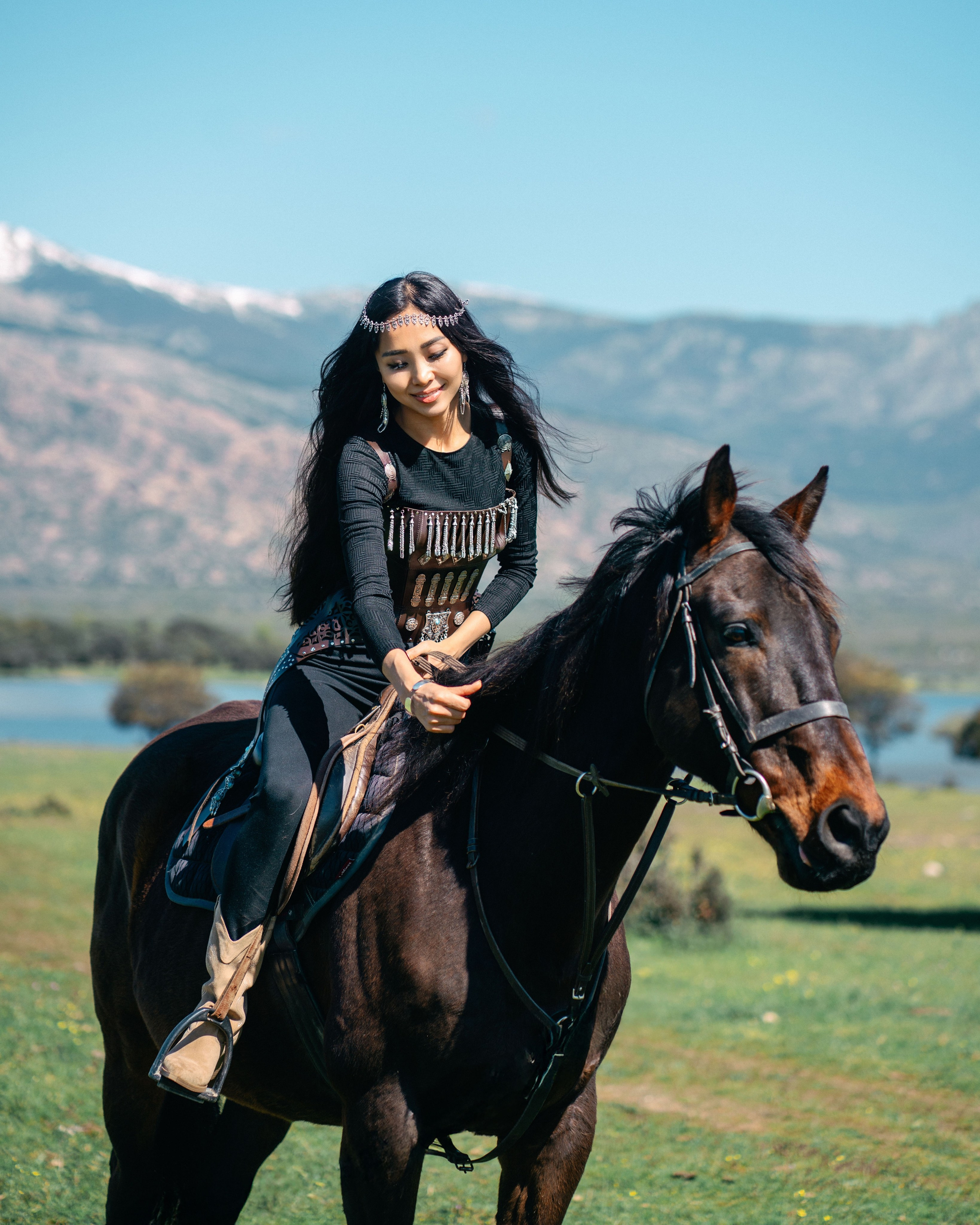 Конная фотосессия. Женские портреты в Мадриде — естественная красота и свет | Anna Maruleva