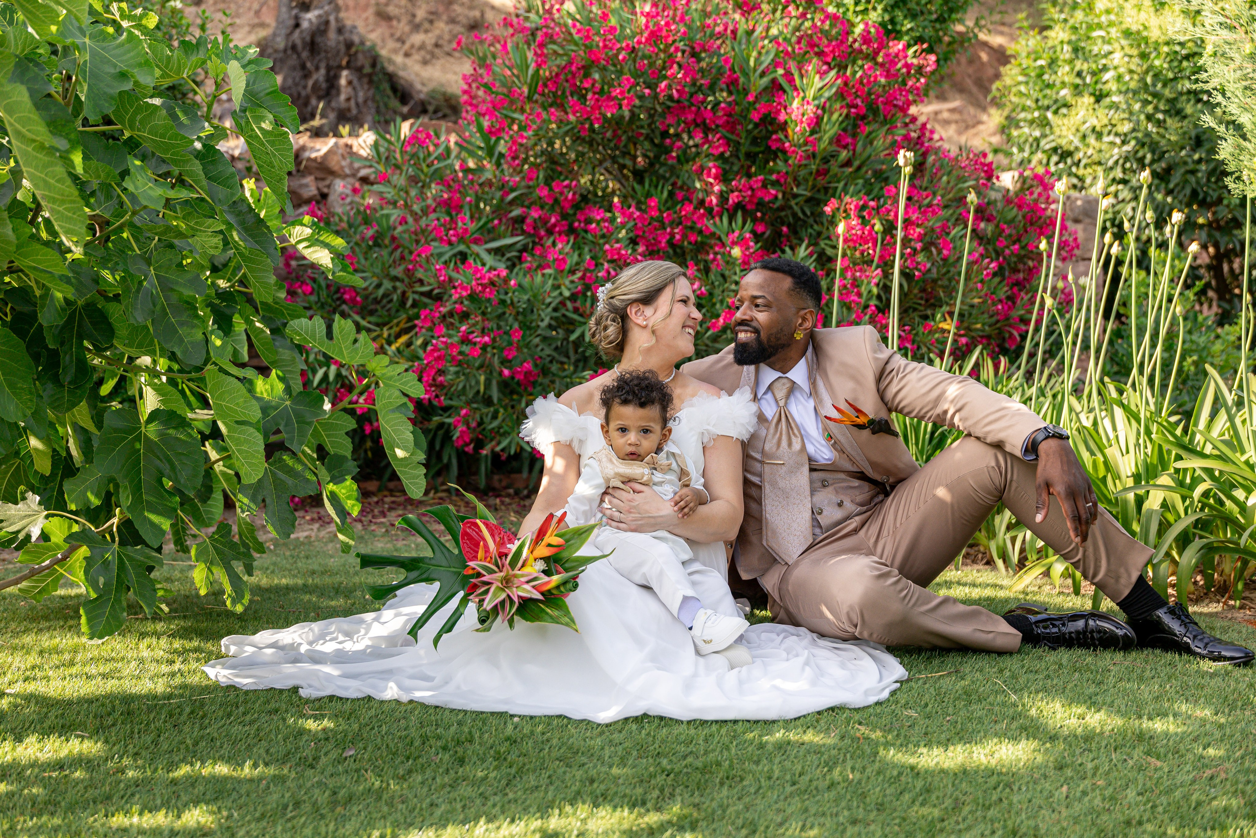 Mariage, wedding in France, Worldwide. Wedding-Family photographer, South of France–Paris, Valentina Acrement