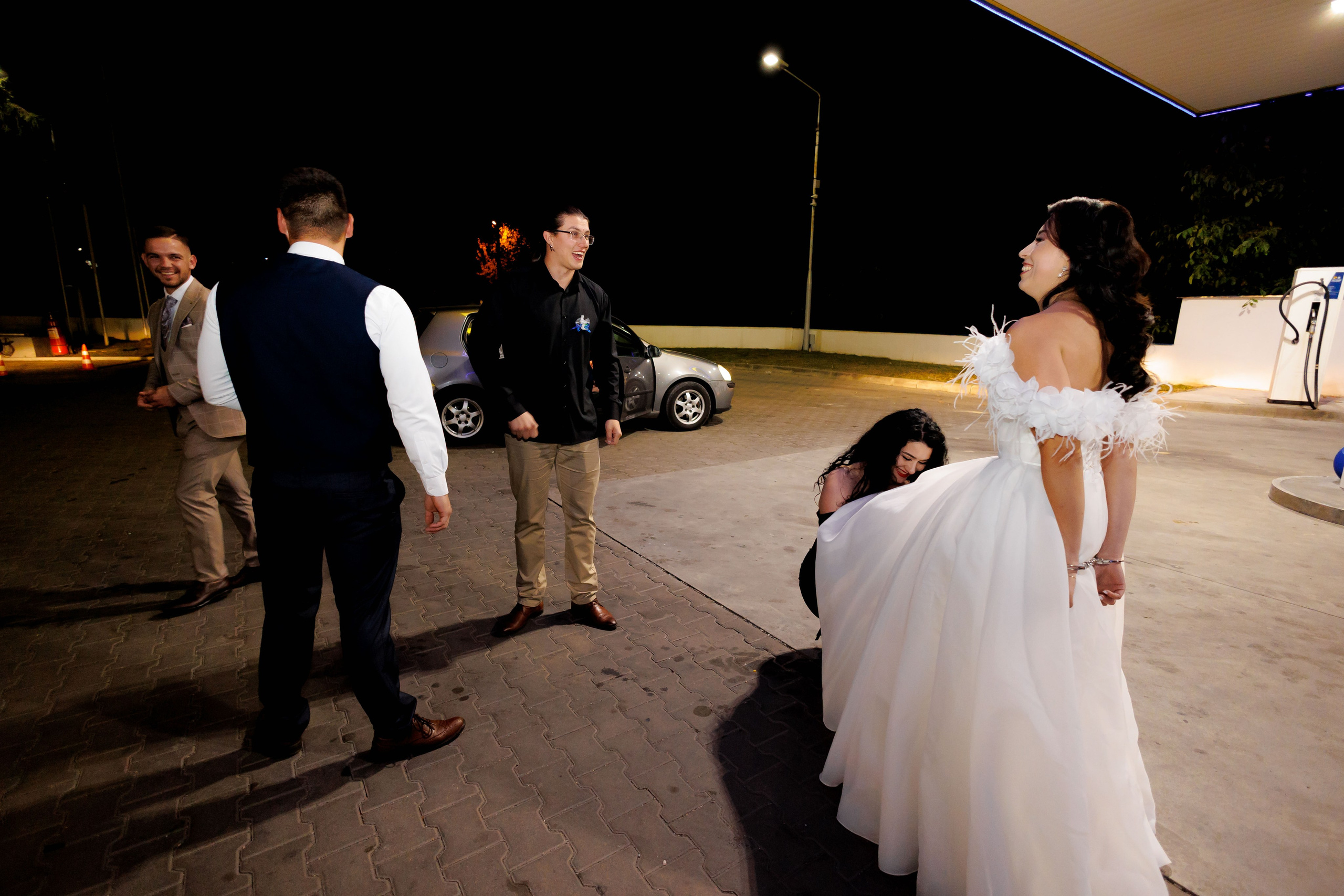 Loredana & Emilian – Ziua Nunții | Videografie - fotografie Botez Suceava, Iași, Botoșani. Servicii foto-video profesionale, pentru momente de neuitat