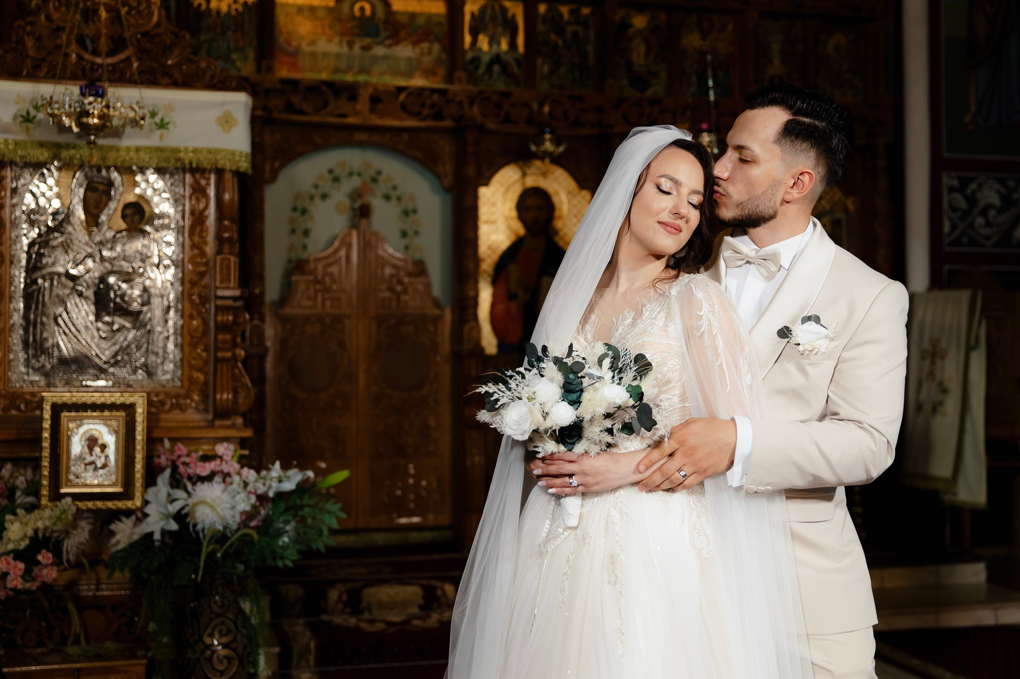 Ioana & Ionuț | Nuntă de poveste la Păstrăvăria Poiana din Mălini județul Suceava. Servicii foto-video profesionale, pentru momente de neuitat