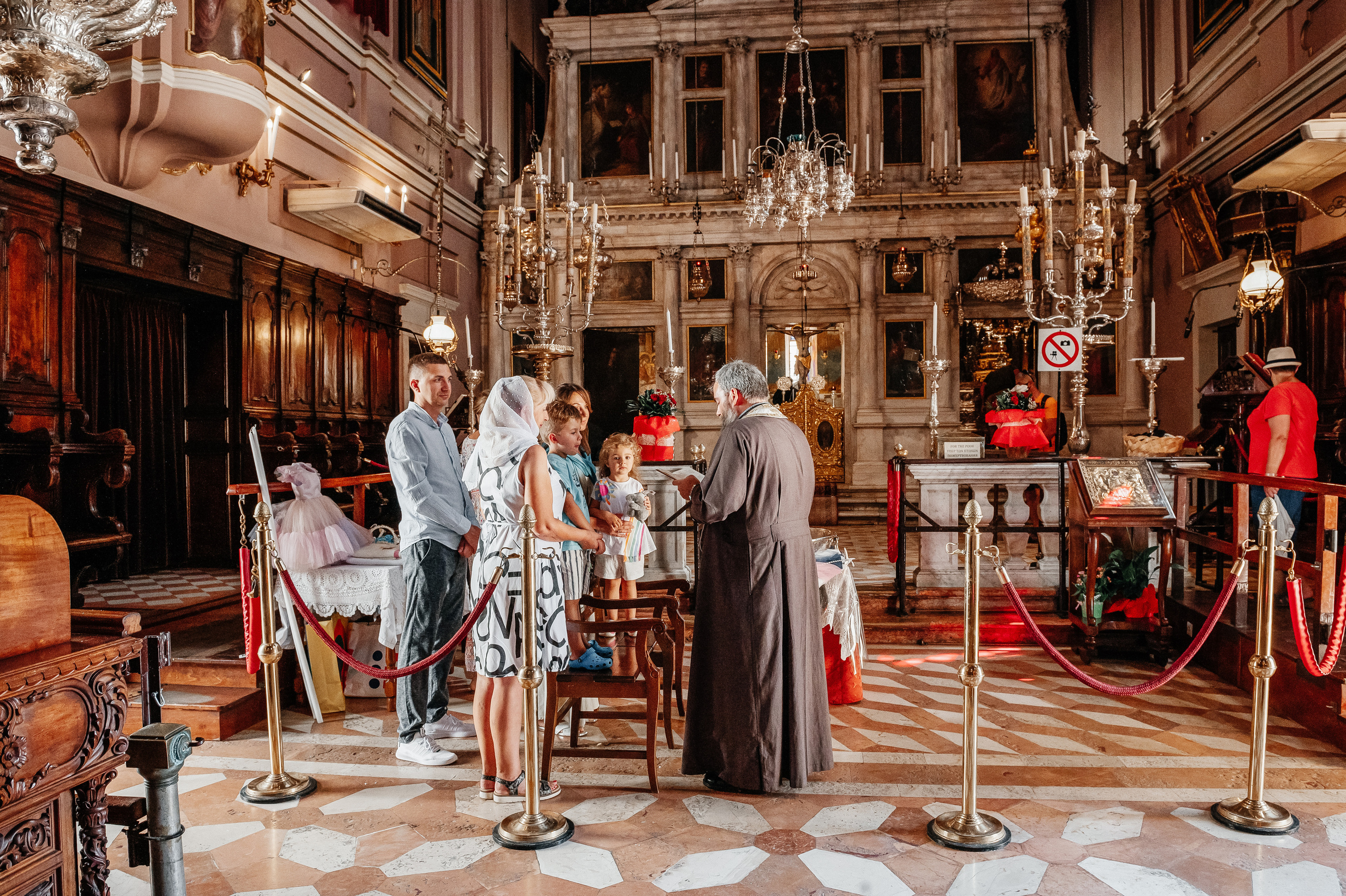 Newbornfotograf Neu-Ulm, Taufe Fotograf Ulm, Familienfotograf Ulm. Newbornfotograf Kinderfotograf Ulm Familienfotograf Anastasia Neu-Ulm