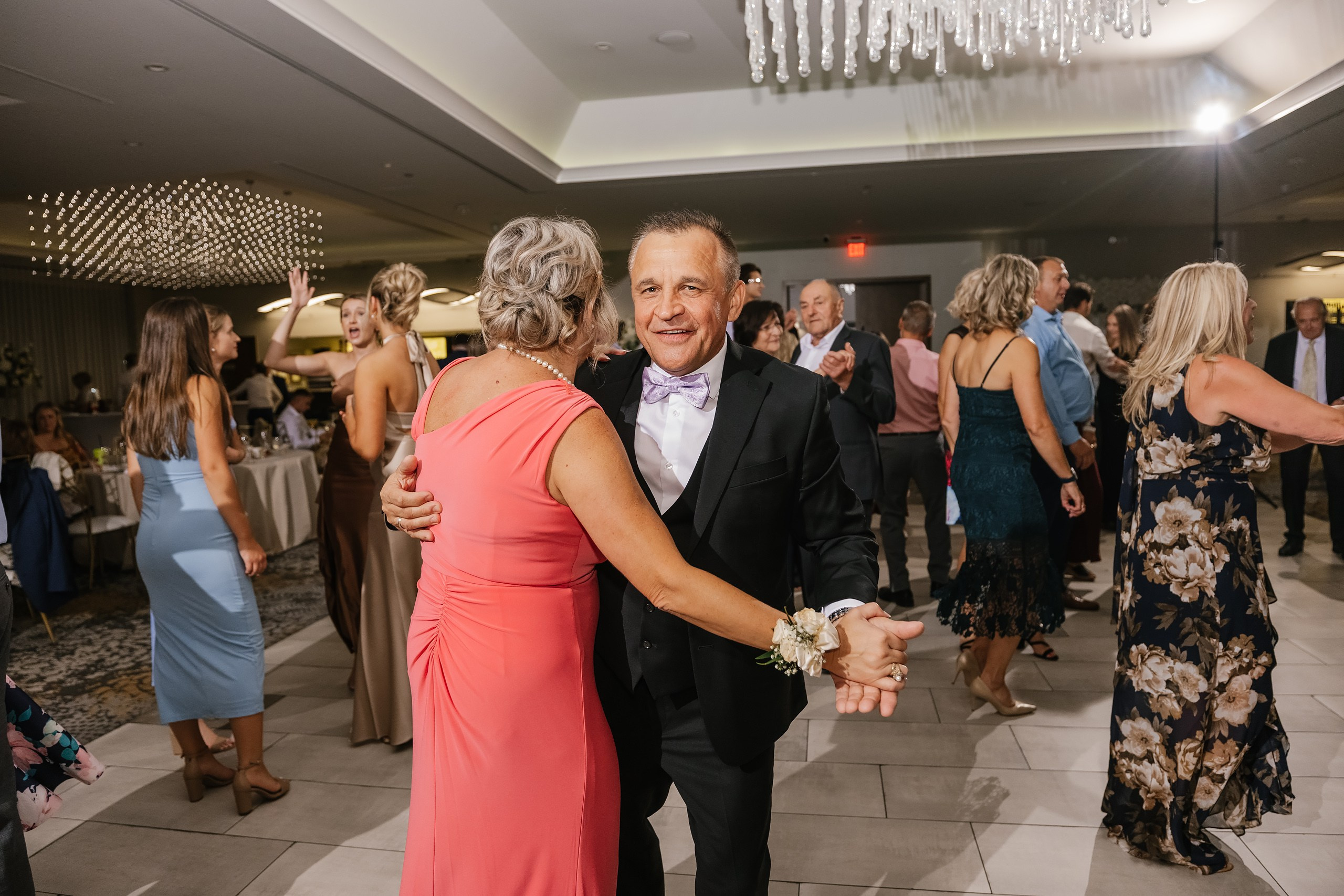 09.06.2025 Wedding. Wedding family event photographer in Chicago Nick Yushevich