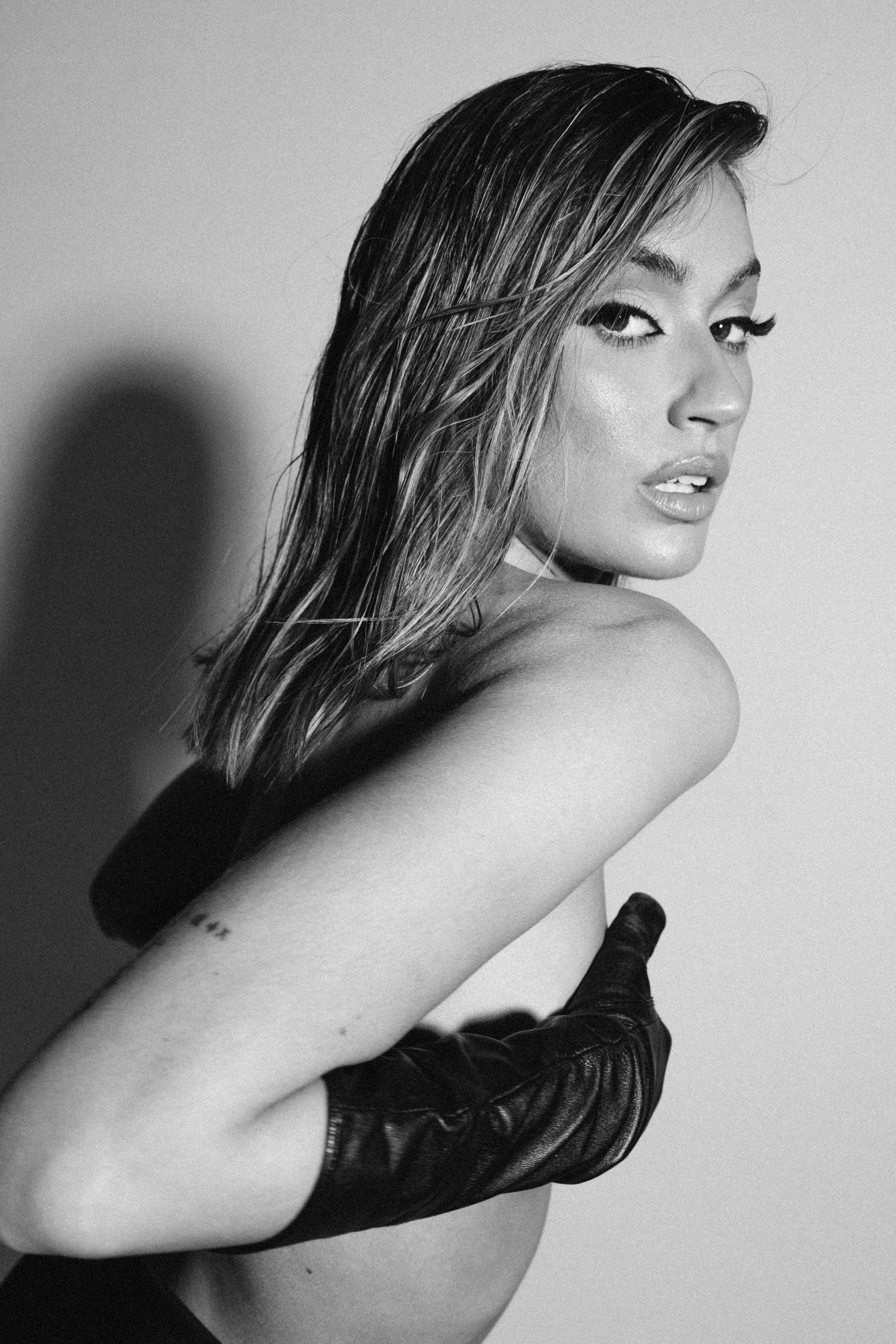 STUDIO. Photographer Marion Key