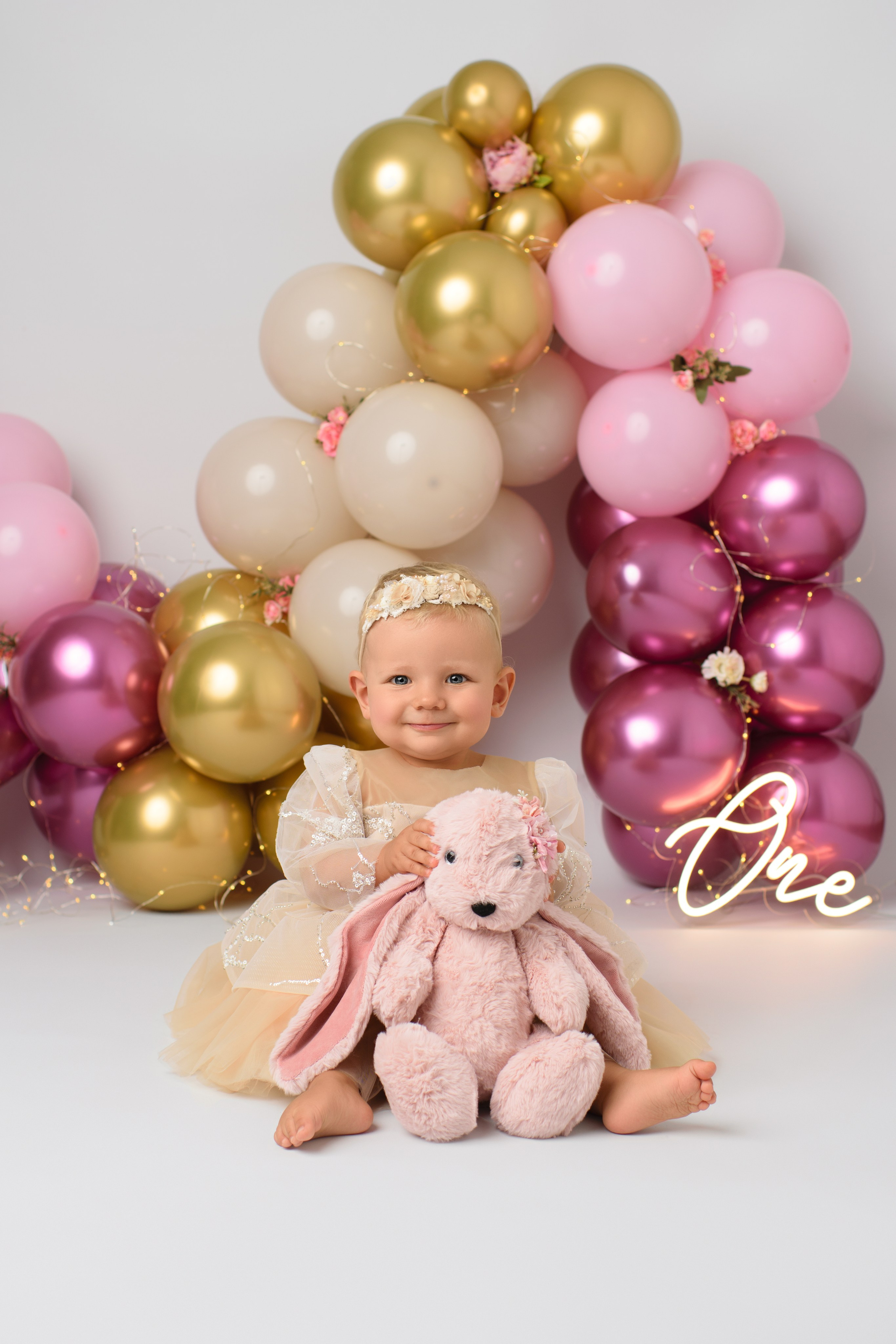 Cake Smash Fotoshooting zum ersten, zweiten Geburtstag. Neugeborene, Baby Fotografin in Düren (NRW) - Vitalina Unruh