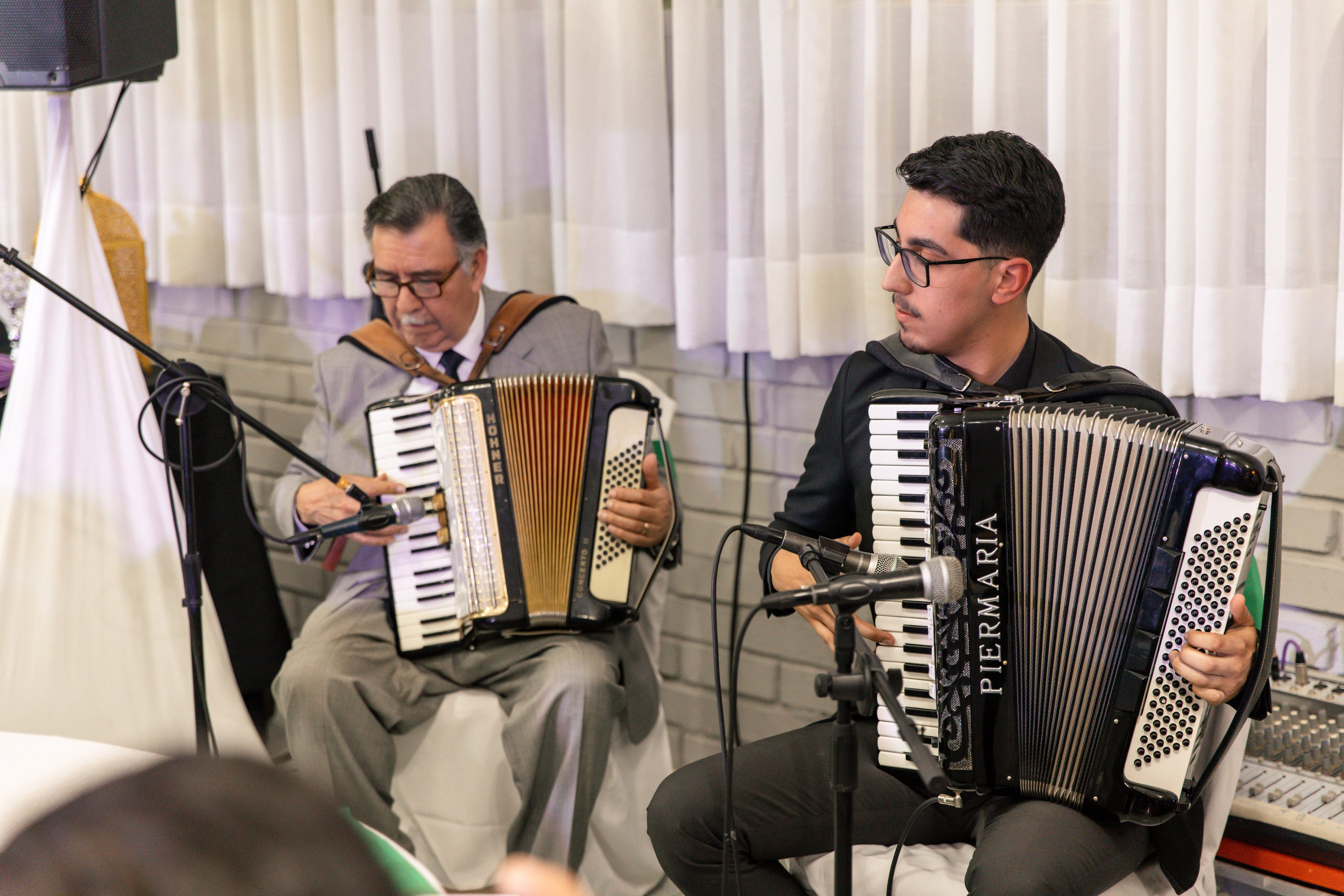 Johana y Edgar. Dinka & Emilio - El arte de preservar lo que no se repite