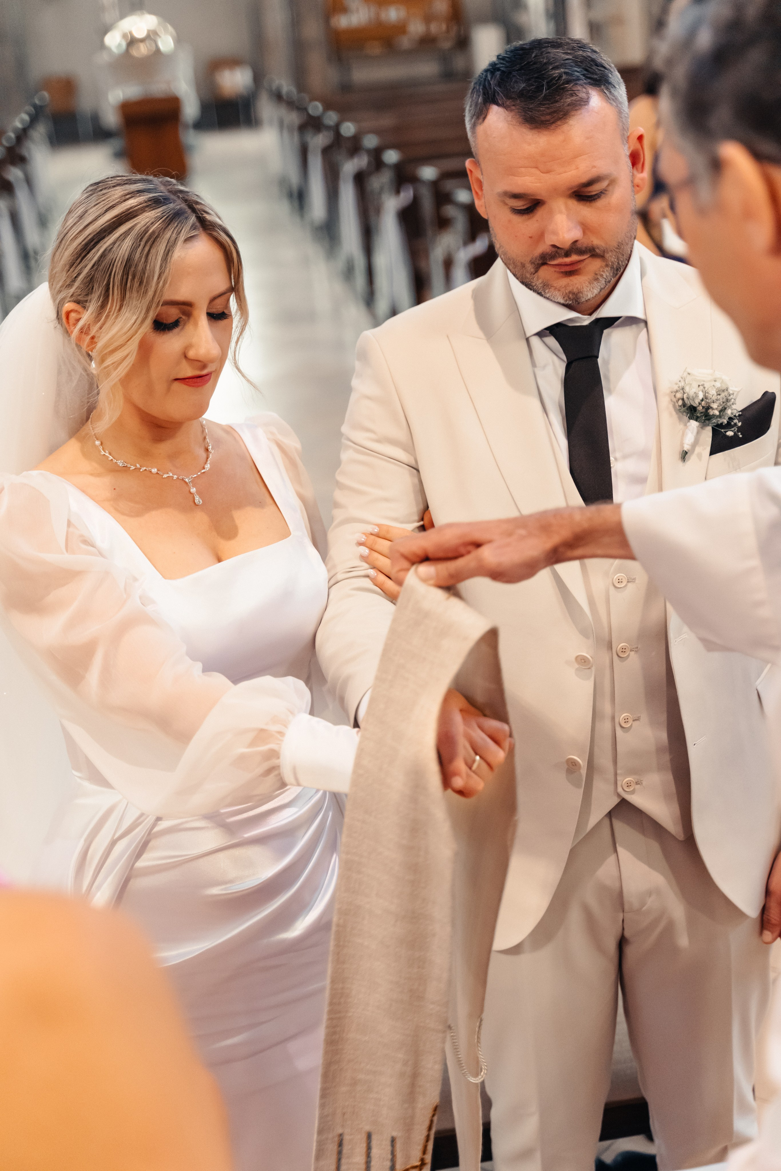 D & M im Restaurant Elfrather Mühle. Wedding Photographer Germany