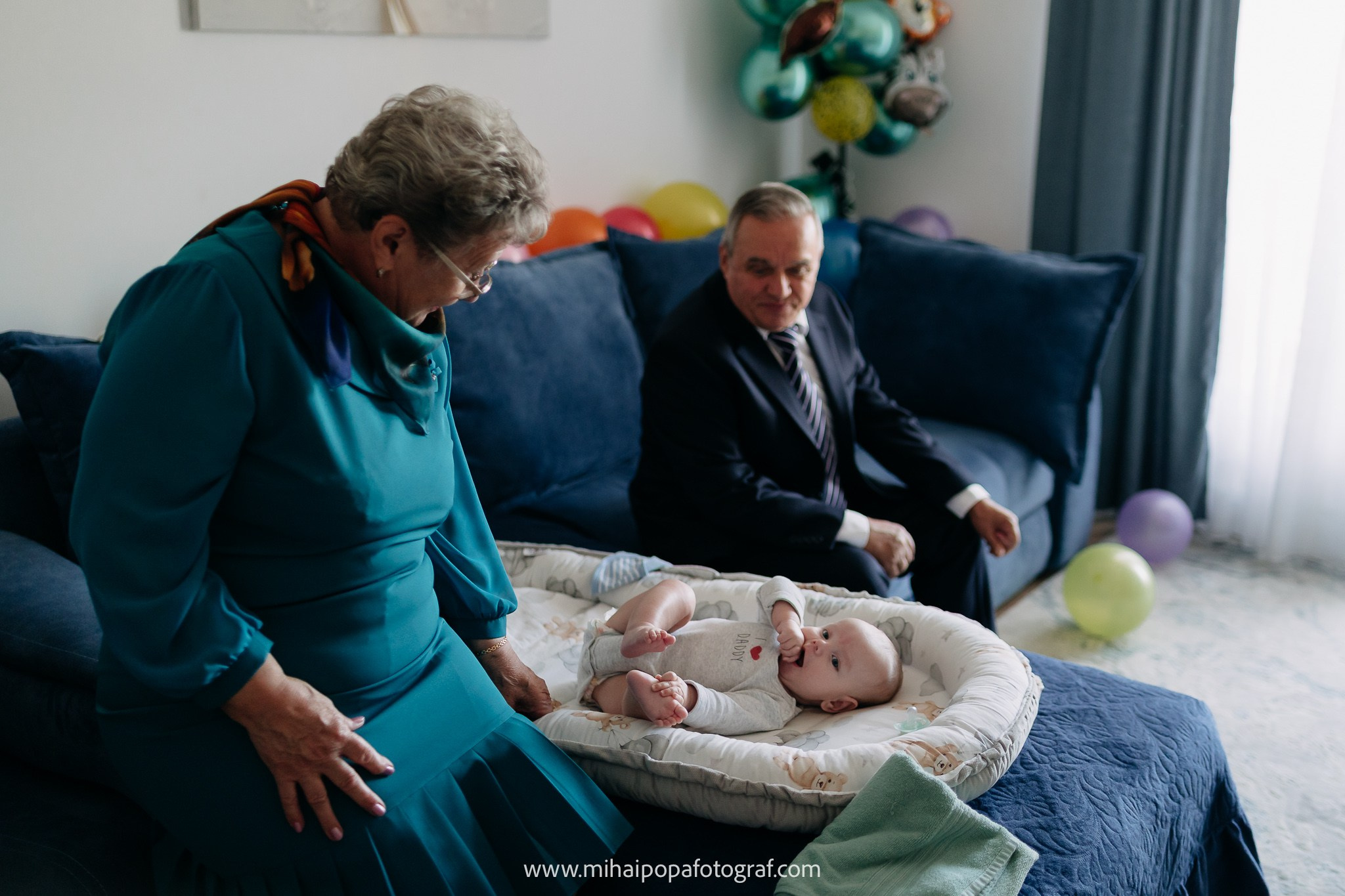 Fotograf de botez în Bucuresti| Mihai Popa Fotograf. Fotograf Nuntă & Botez București - Mihai Popa | Dincolo de oameni, imortalizez emoții!