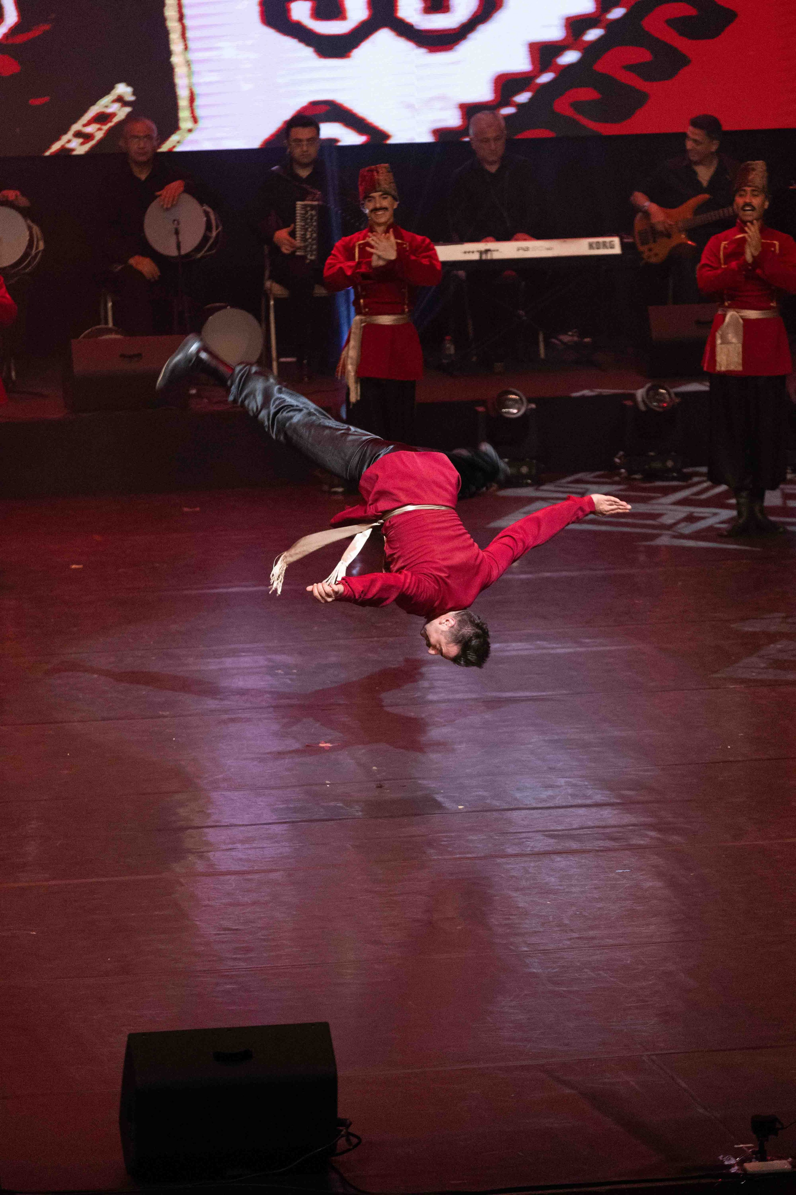 STATE DANCE ENSEMBLE. Wedding&Event photographer Ismail Rzayev in Baku