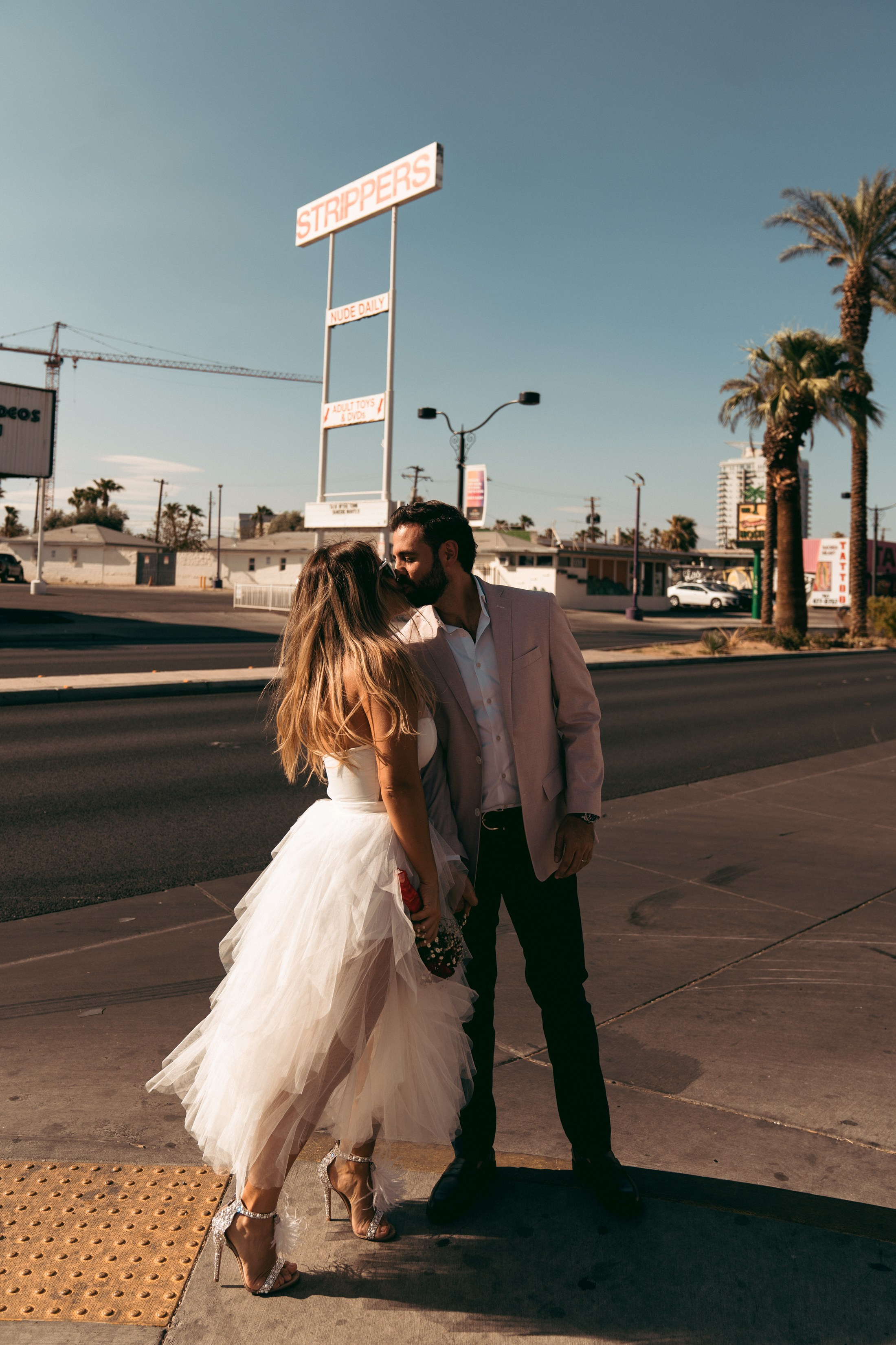Paulina&Manuel. Wedding & elopement photographer Viktoriya Kravtsov. Las Vegas