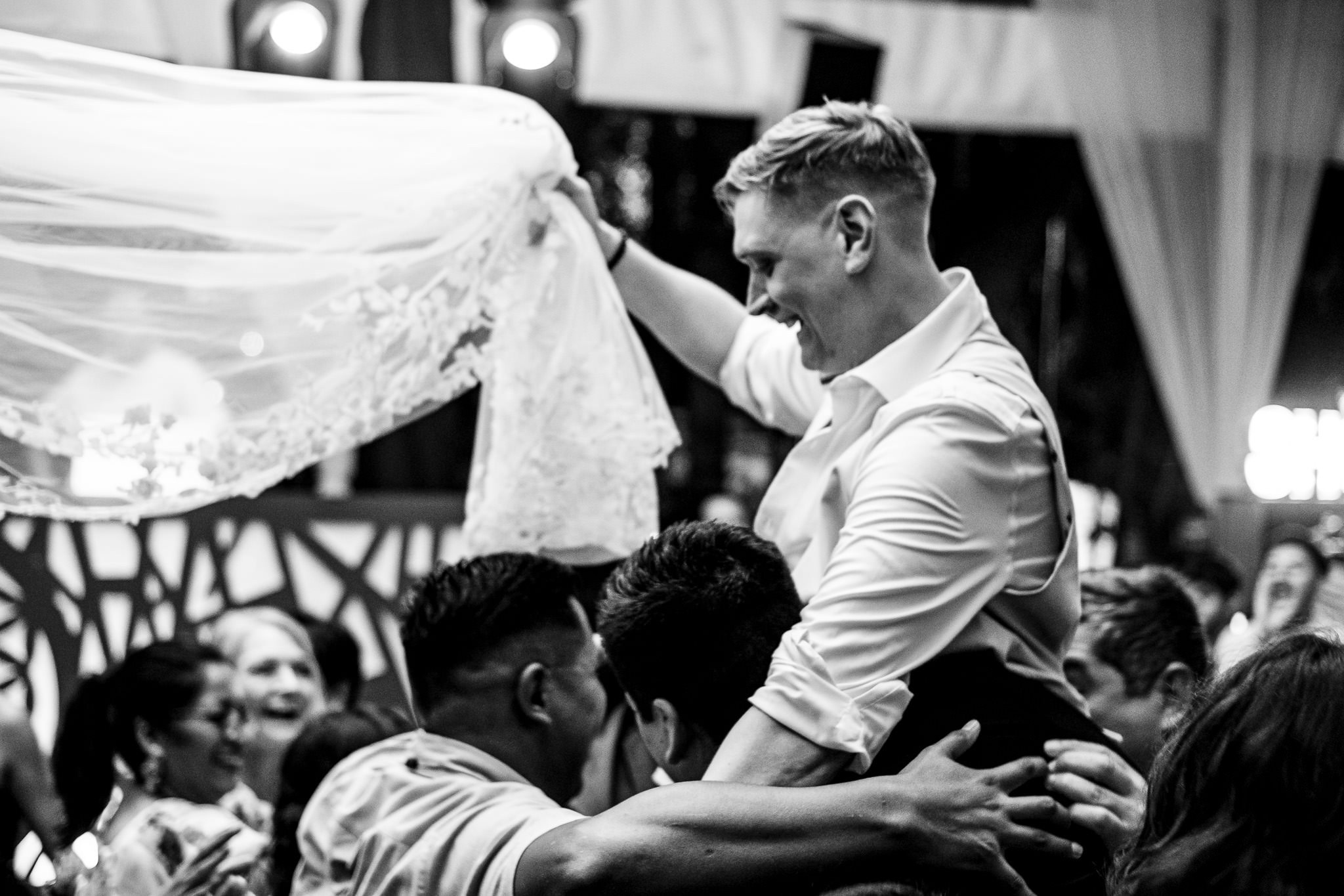 Abril & Dylan / Morelos. Wedding and family photographer in Mexico City