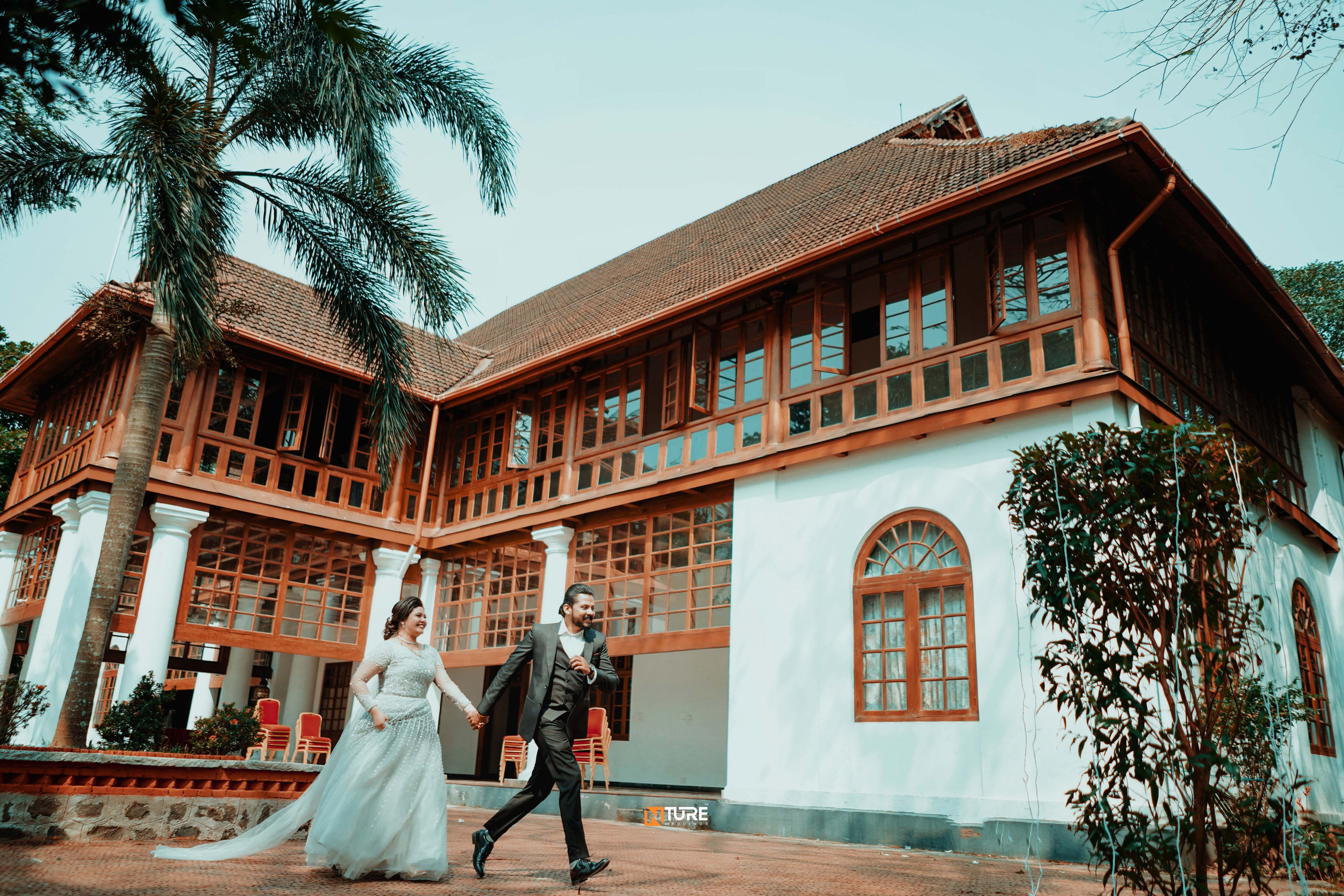 PHOTOS. NTURE WEDDING